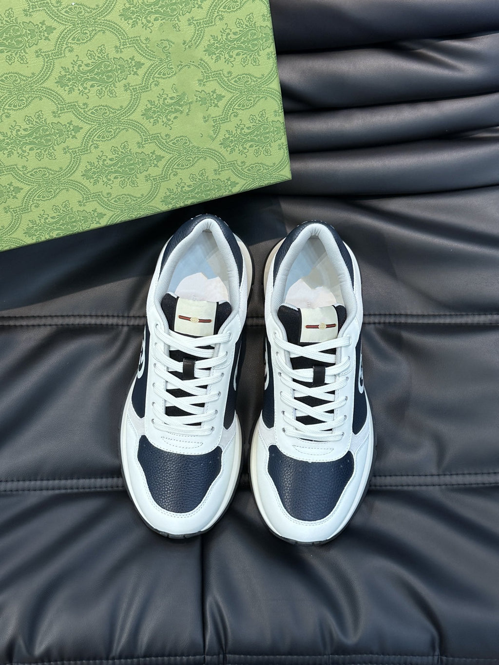 GG TRAINERS BLACK WHITE