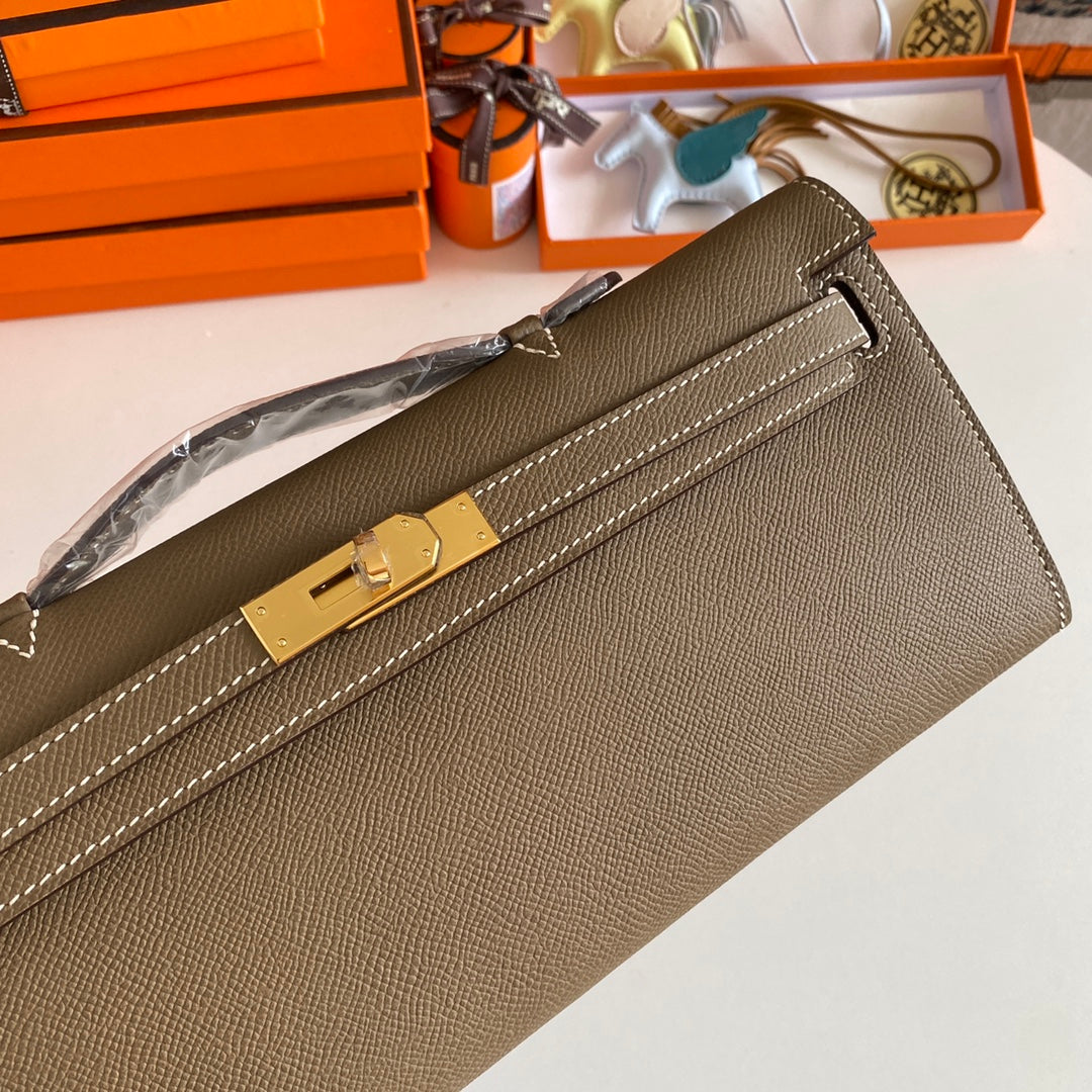 KELLY CUT 31 IN MOCHA BROWN CALFSKIN WITH GOLD HARDWARE