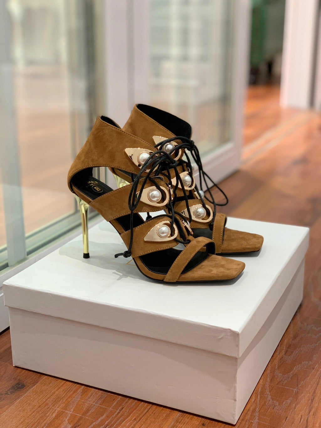 BALMAIN 25S HIGH HEELS 95MM IN DARK BROWN SUEDE WITH PEARL