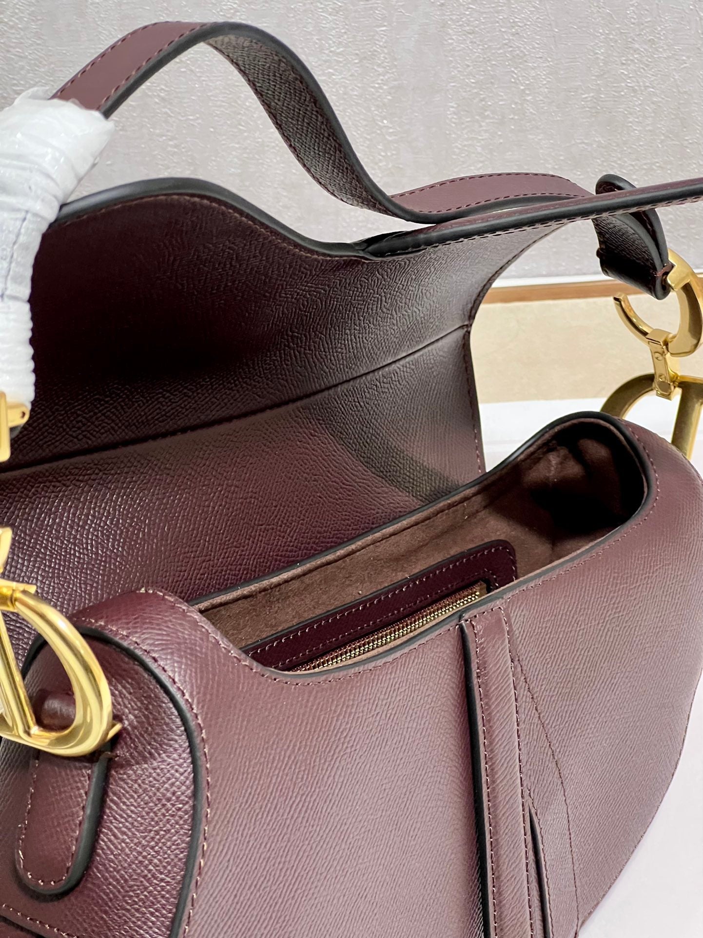 DIOR 26S SADDLE BAG 19 IN DARK RED CALFSKIN