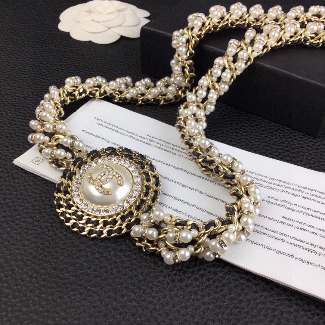 CHANEL 25S CHAIN BELT WITH PEARL 608641