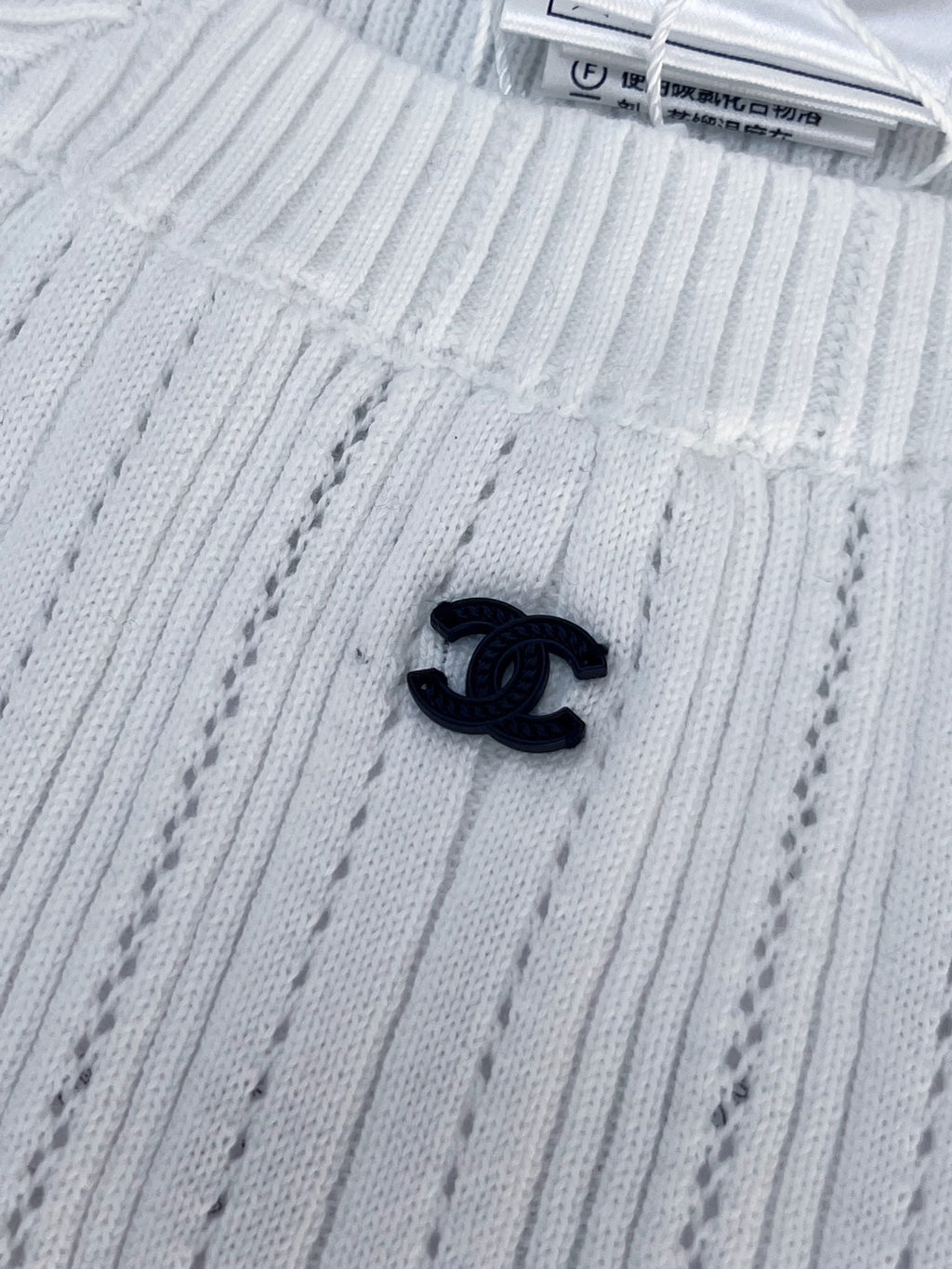 CHANEL KNIT TOP STYLE 23