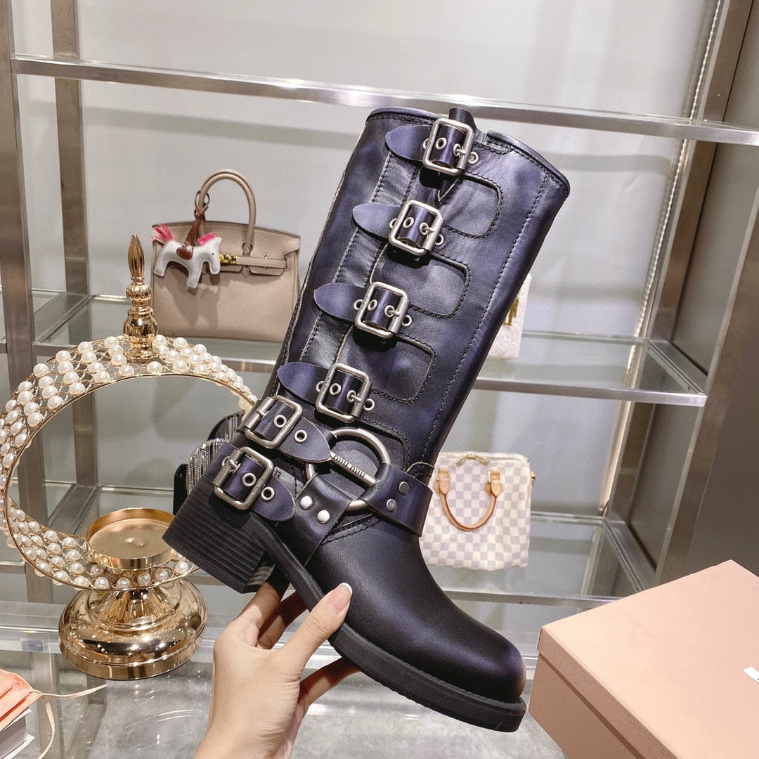 THICK-SOLED BUCKLE BOOTS IN BLACK CALFSKIN