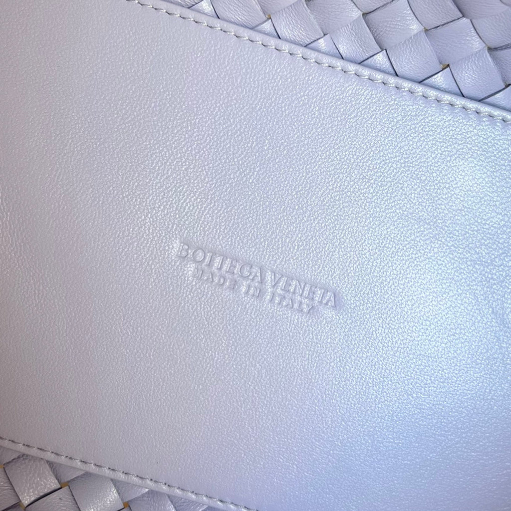 MINI CABAT 20 IN LILAC PURPLE LAMBSKIN