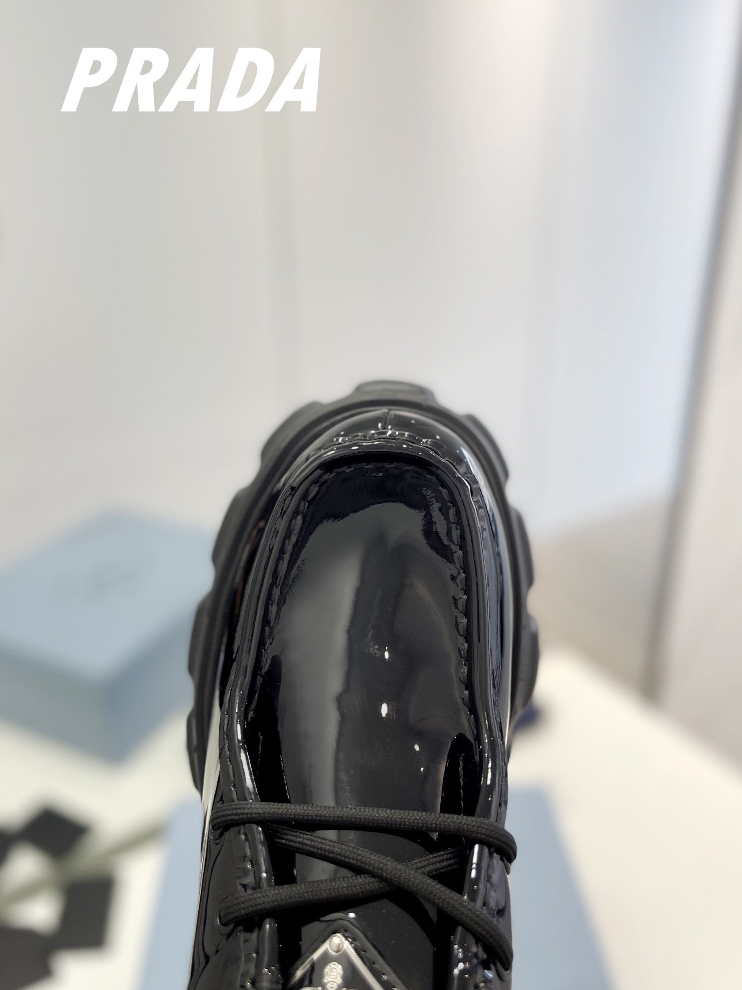PRA MONOLITH LACE-UP LOAFERS GLOSSY BLACK CALFSKIN