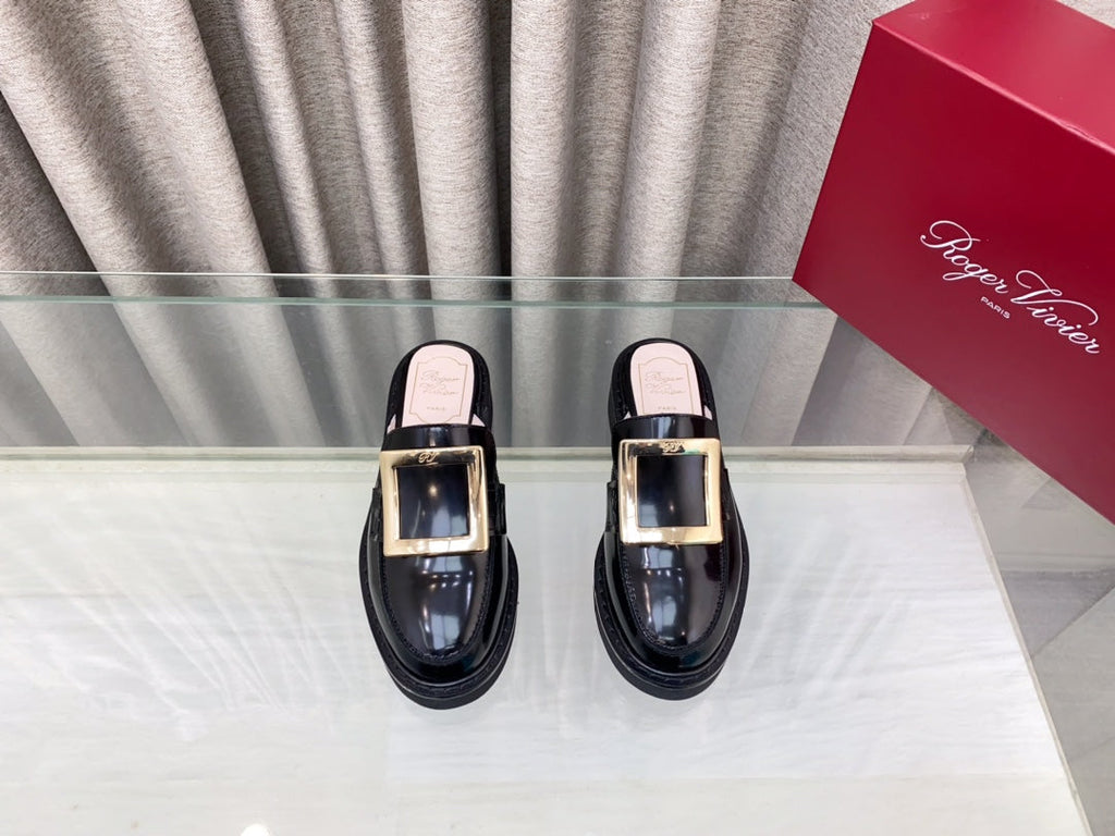 VIV' RANGERS MULES IN BLACK PATENT CALFSKIN GOLD BUCKLE