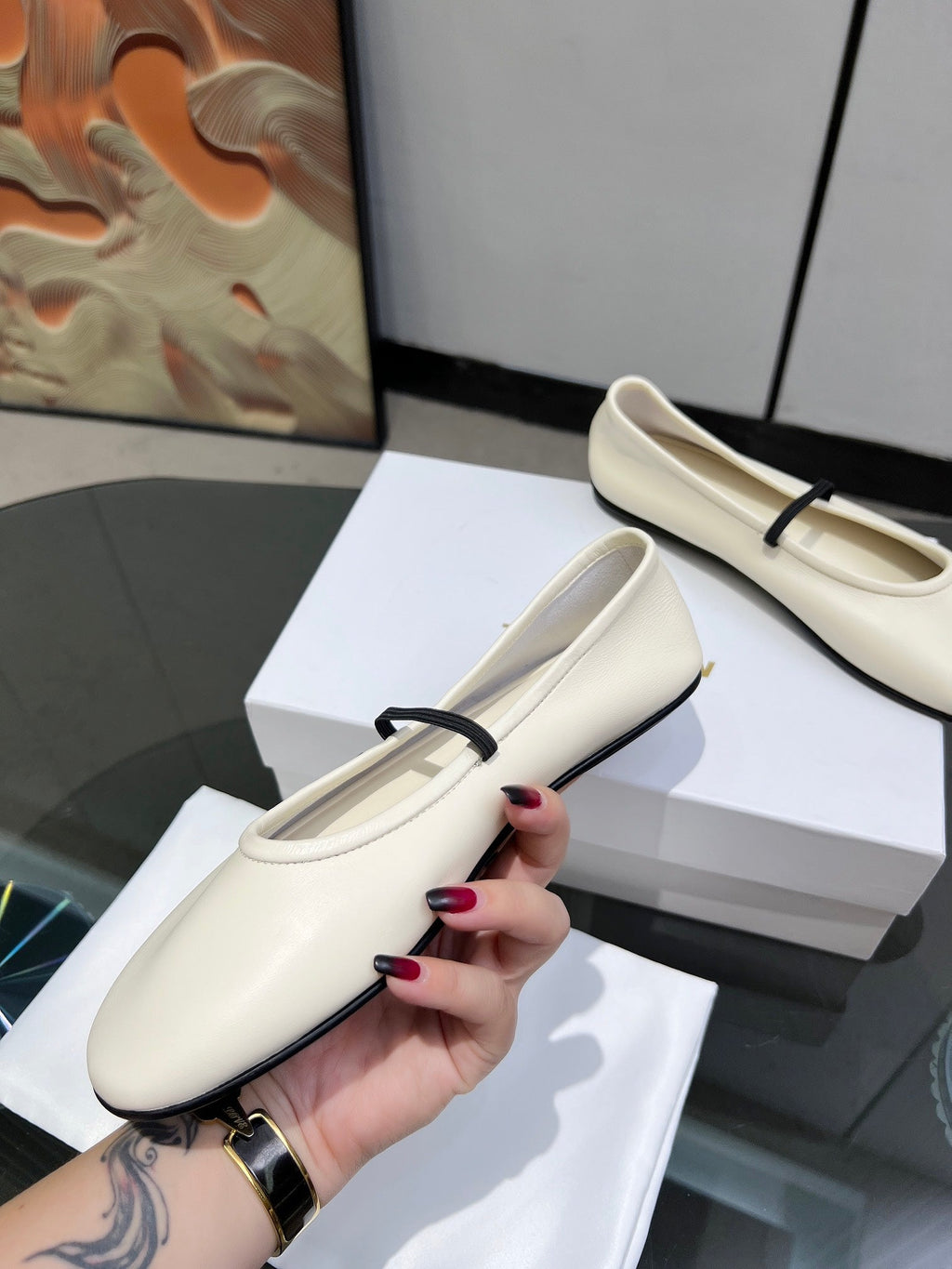 THE ROW 26S BALLET FLATS IN IVORY WHITE CALFSKIN