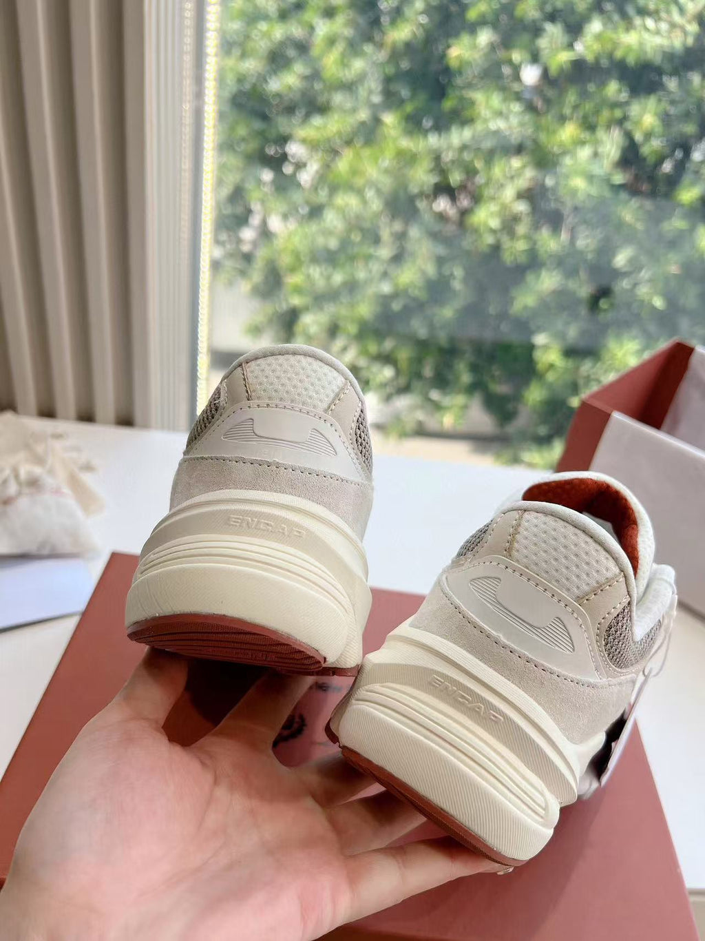 LP&NB CLASSIC BISCUIT SNEAKERS WHITE SUEDE