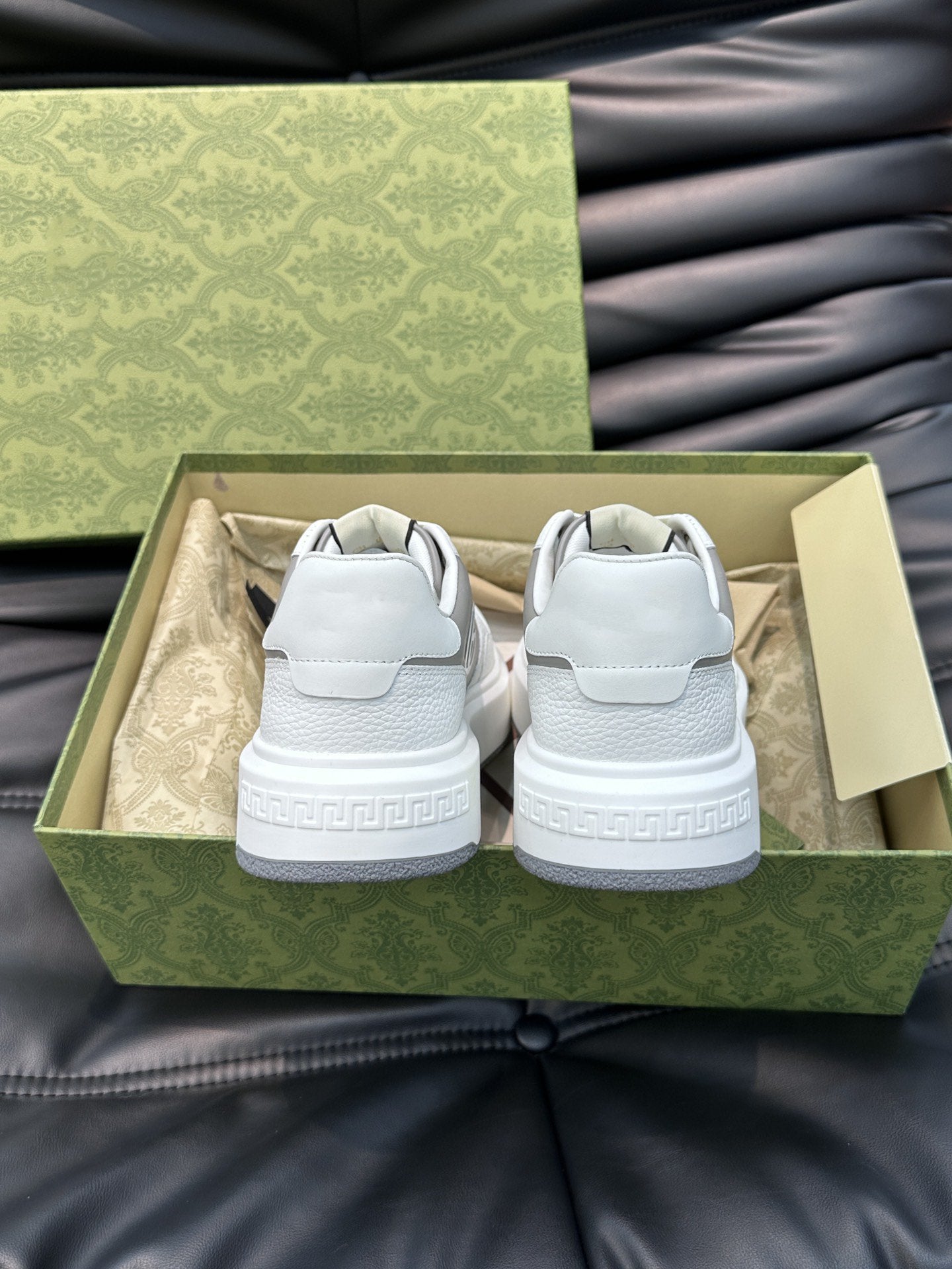 GG SNEAKERS WHITE GREY LEATHER