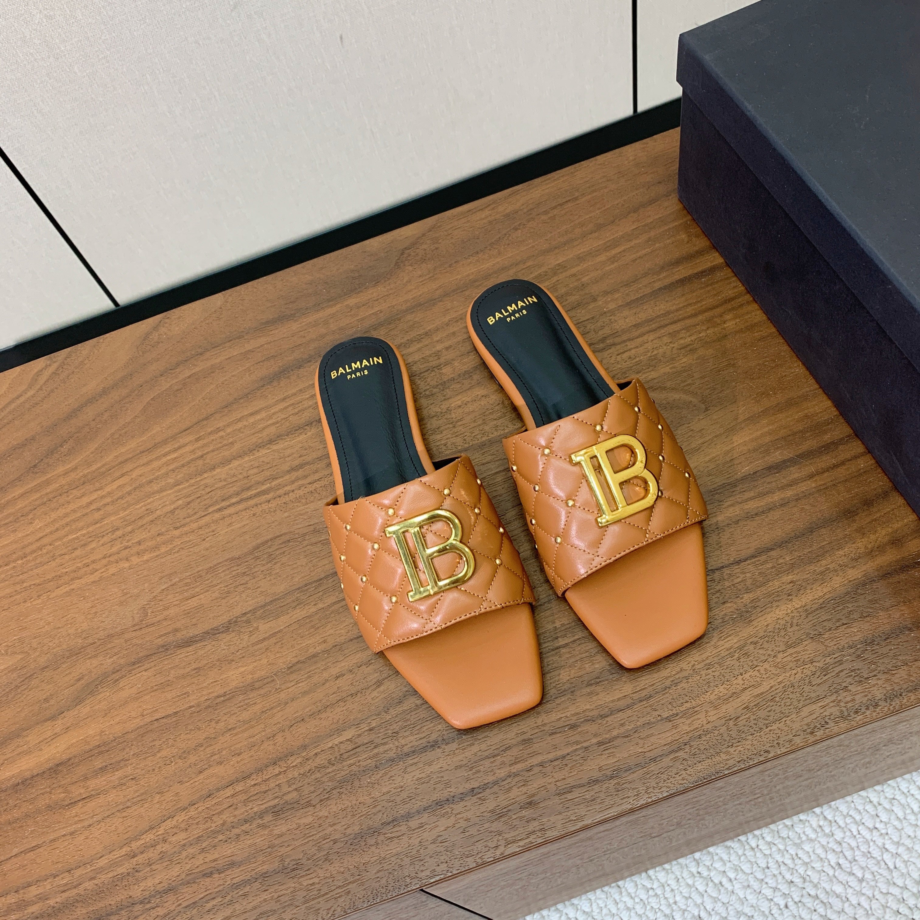 BALMAIN 26S QUILTED MULES IN LIGHT BROWN CALFSKIN