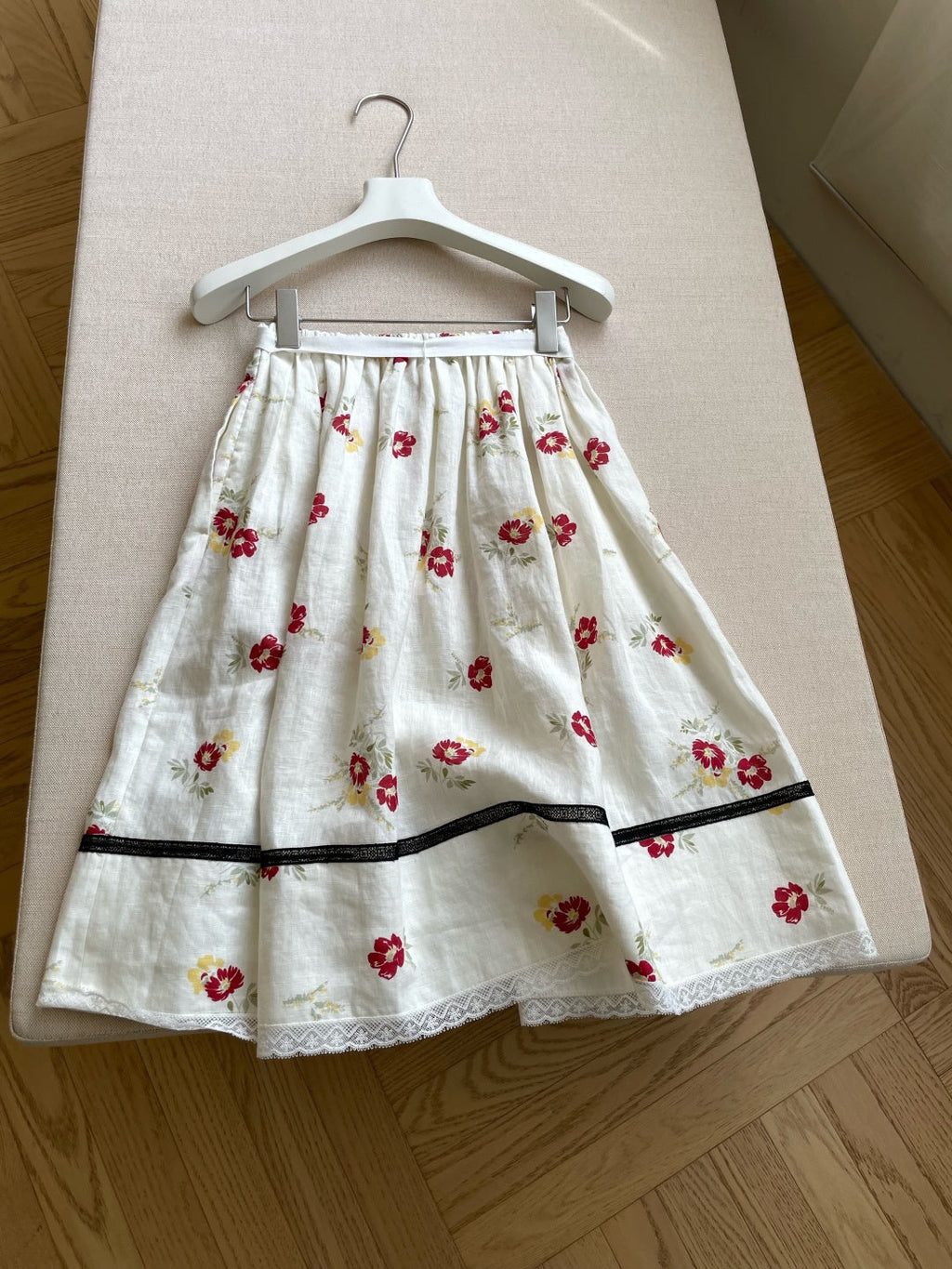 PRADA 26S FLORAL PRINT MIDI SKIRT STYLE 954
