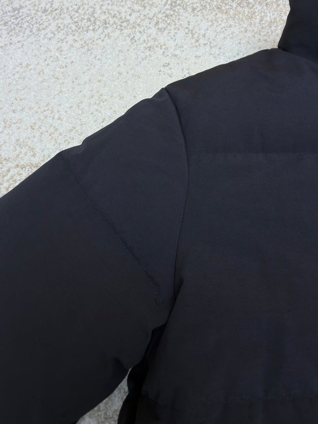PRADA 25S PUFFER JACKET 460