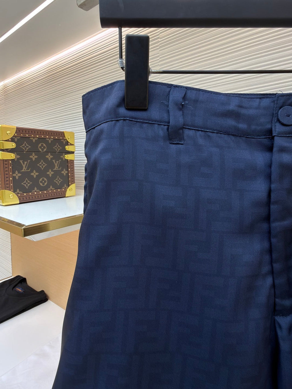 FENDI 26S LONG SHORTS 023