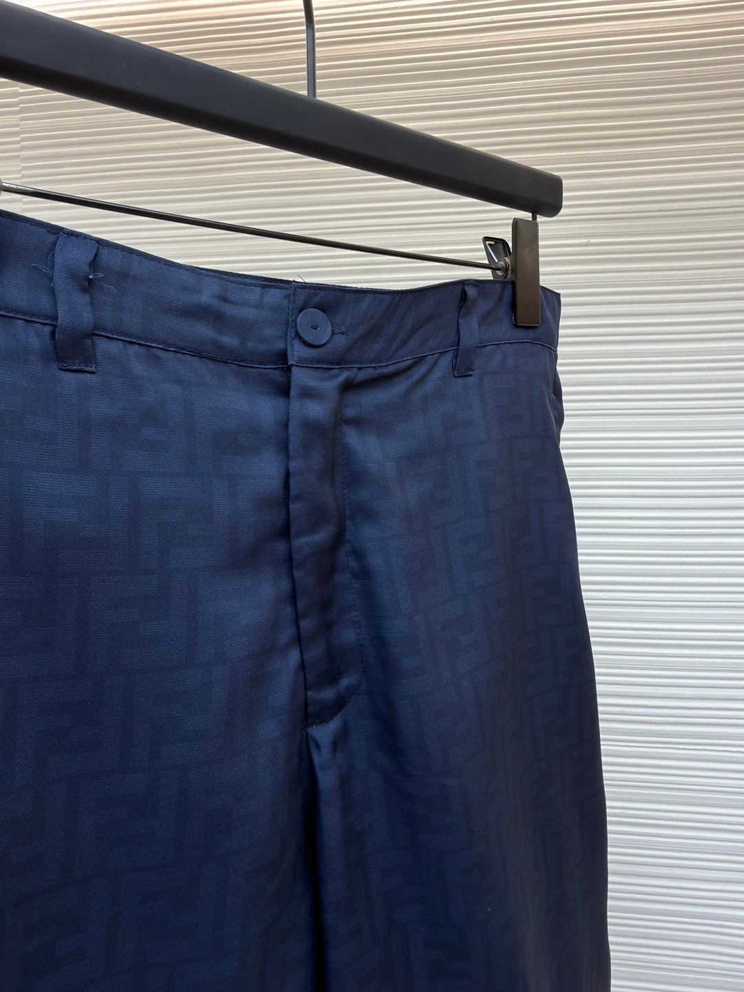 FENDI 26S LONG SHORTS 023