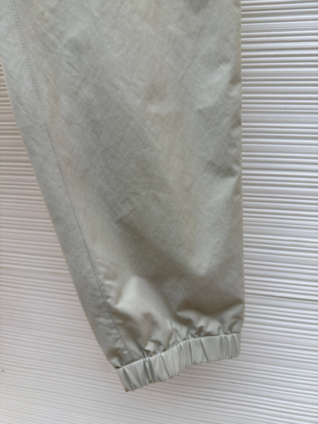 MONCLER 26S JOGGER PANTS 585
