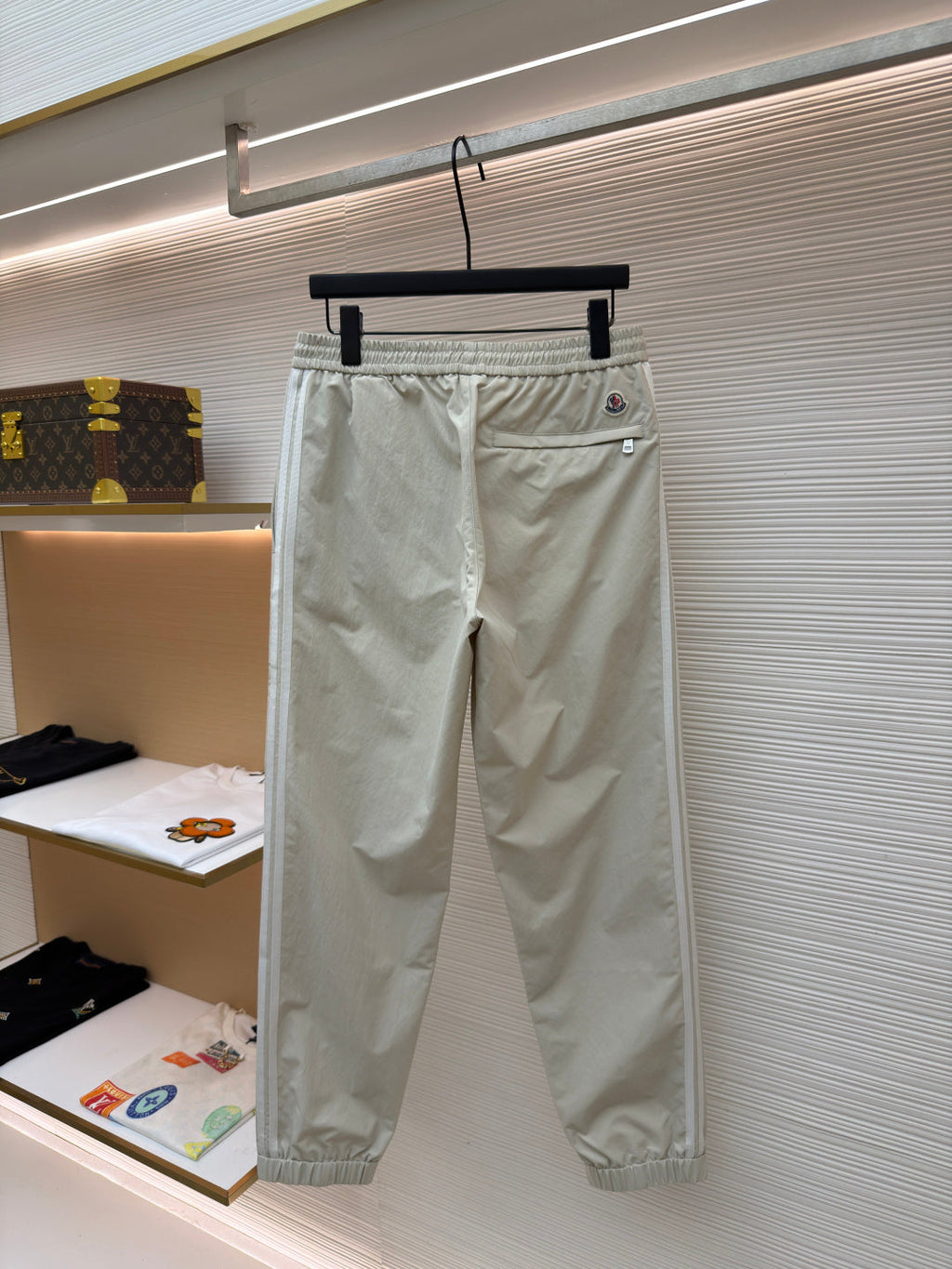 MONCLER 26S JOGGER PANTS 585