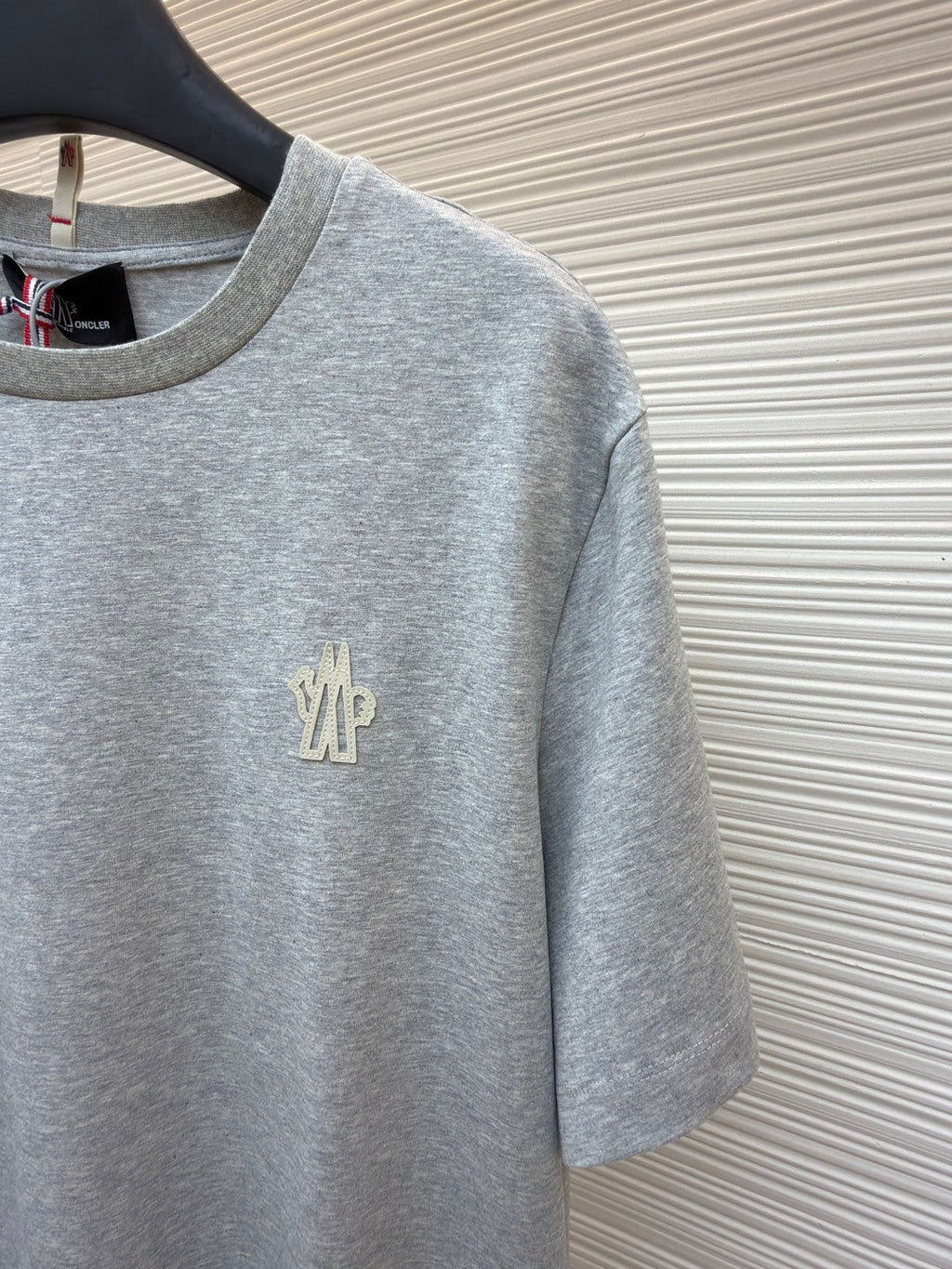 MONCLER 26S SHORT-SLEEVE T-SHIRT 684