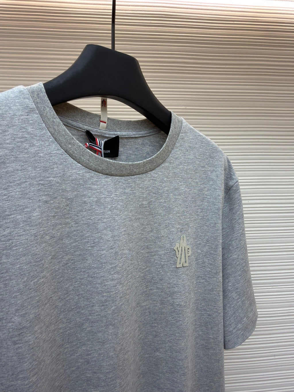 MONCLER 26S SHORT-SLEEVE T-SHIRT 684