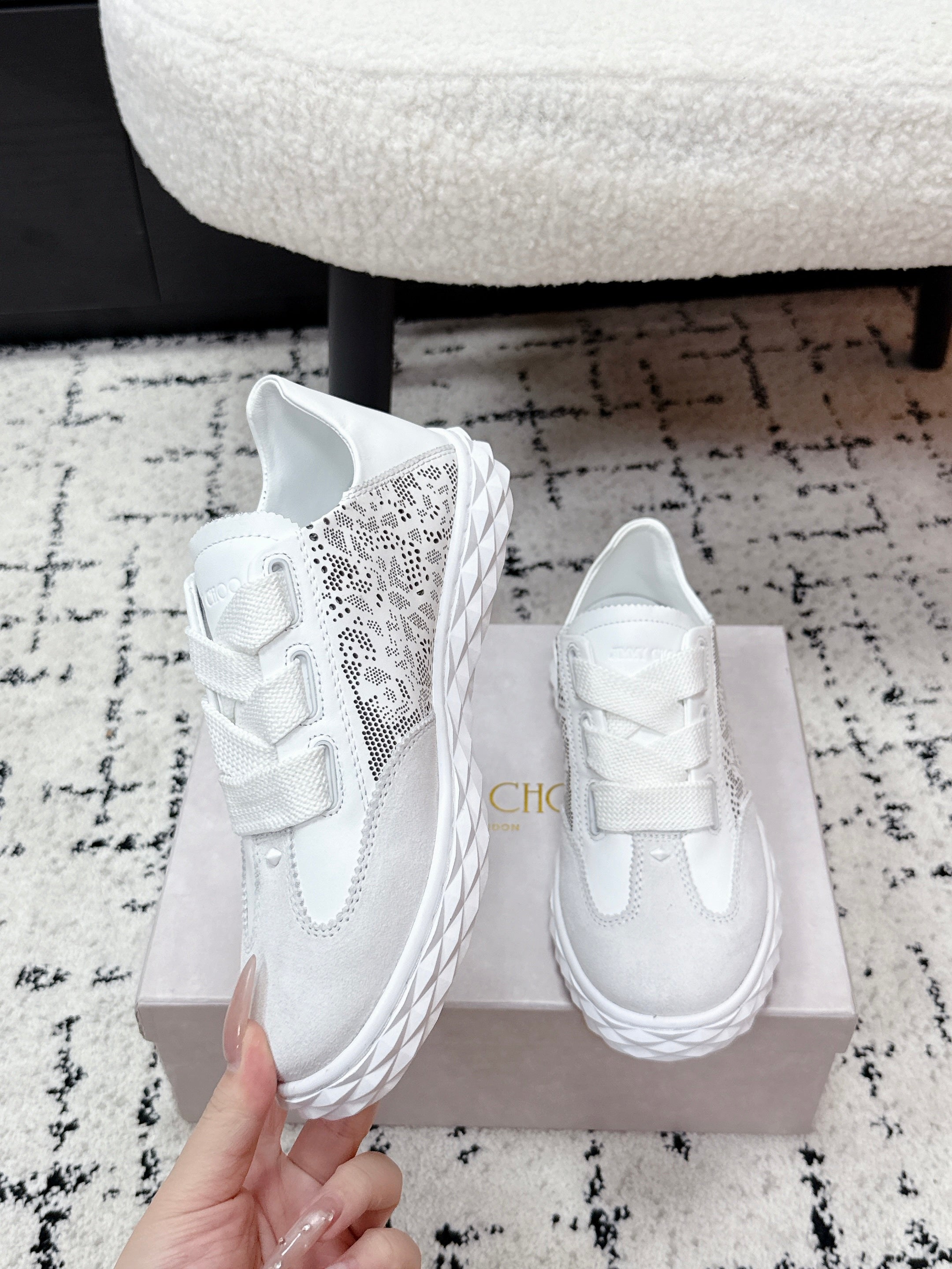 JIMMY CHOO 26S SNEAKERS IN WHITE SUEDE