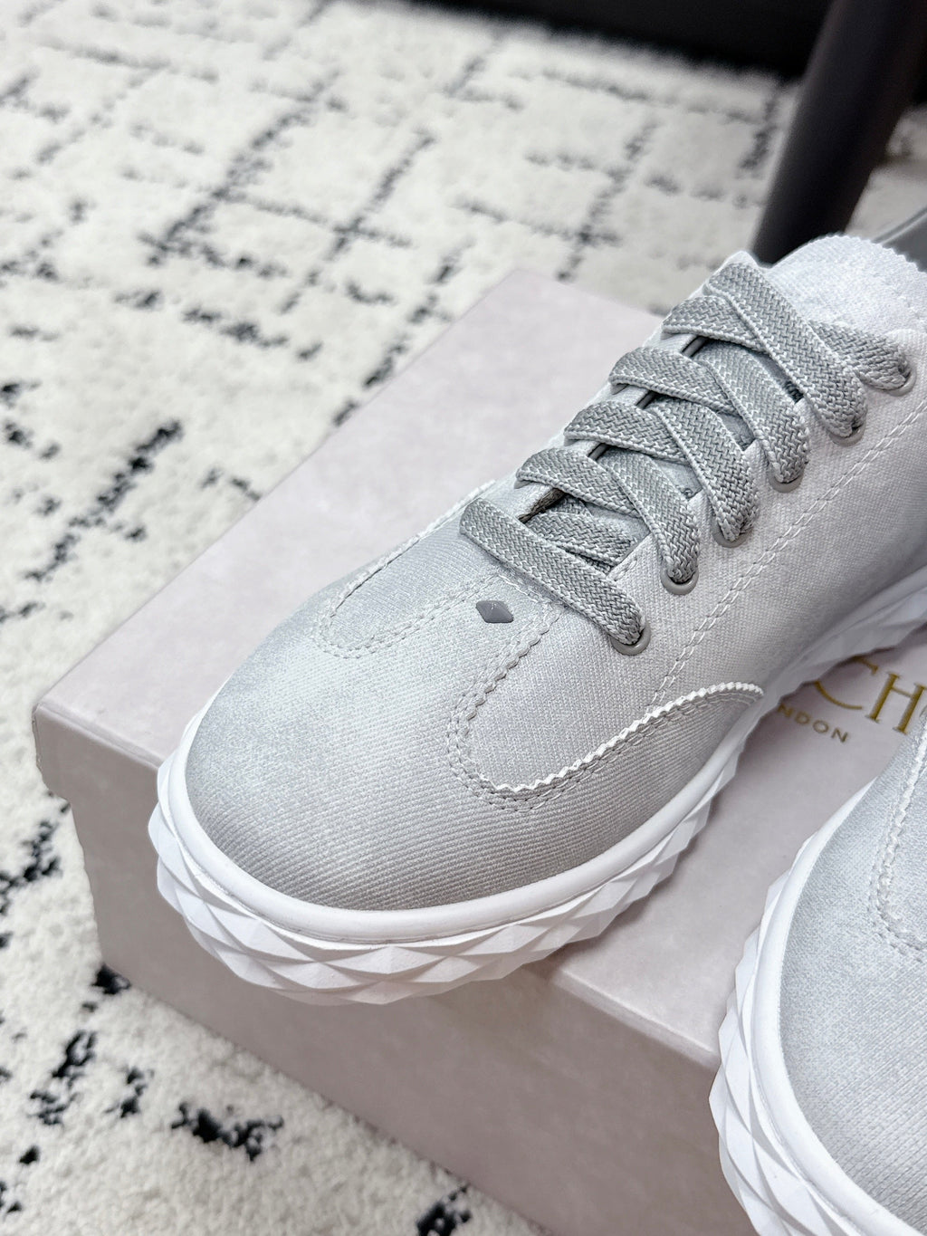 JIMMY CHOO 26S SNEAKERS IN GREY SUEDE