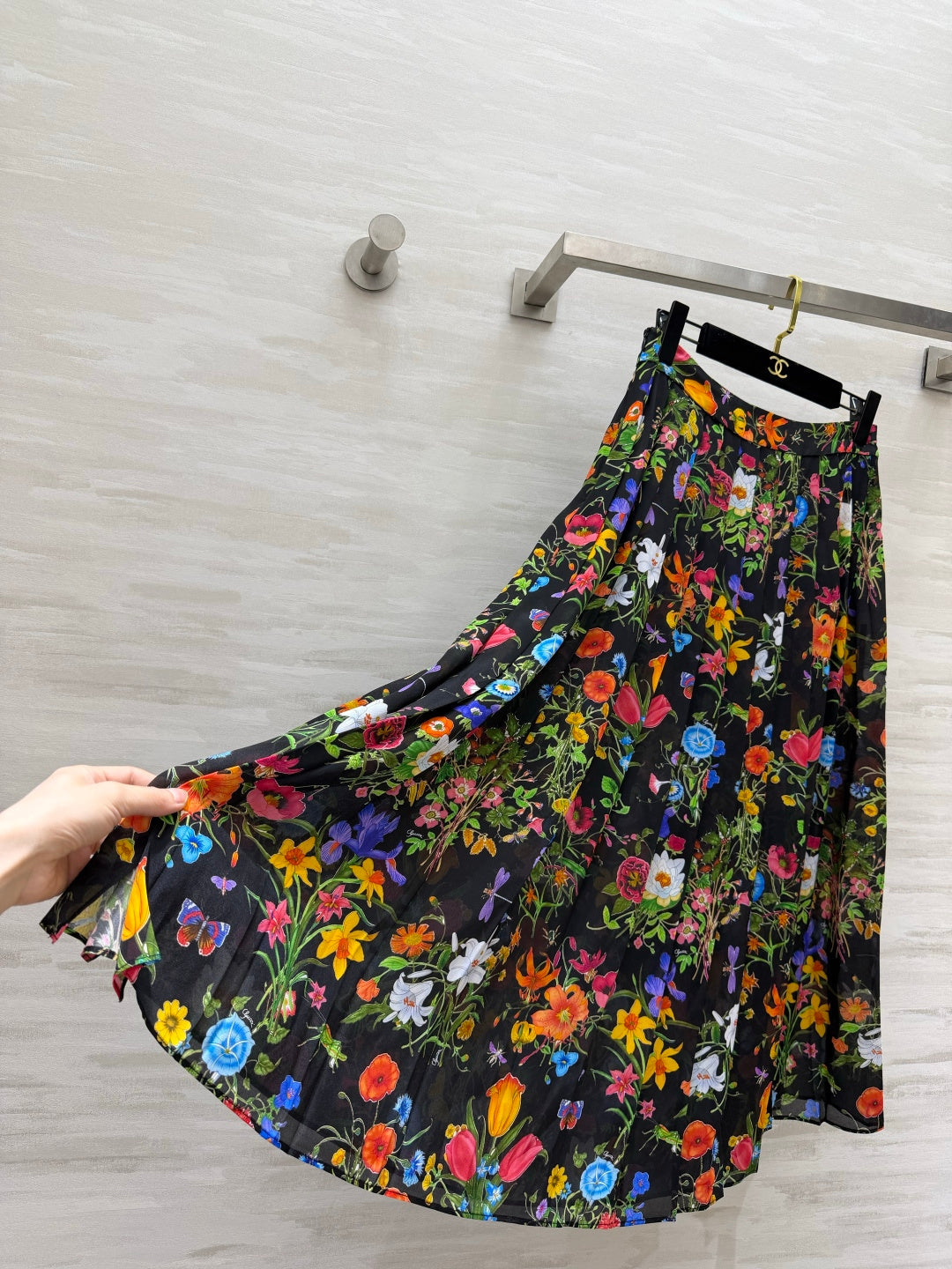 GUCCI 26S PLEATED MIDI SKIRT 397