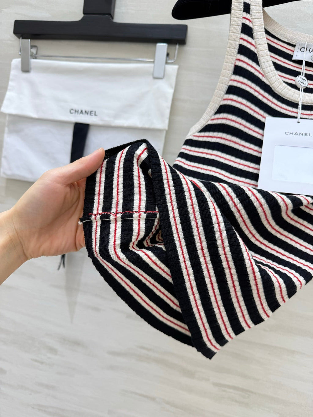 CHANEL 26S STRIPED SLEEVELESS KNIT TOP 1438