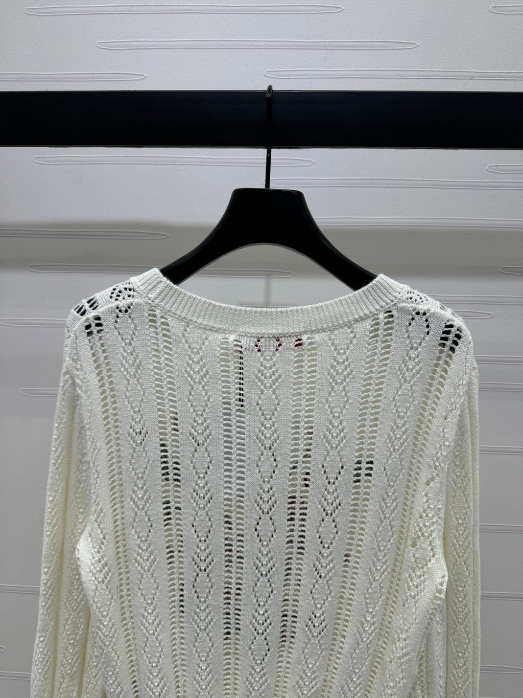 VALENTINO CREW NECK LONG-SLEEVE EMBROIDERED KNIT TOP 274957