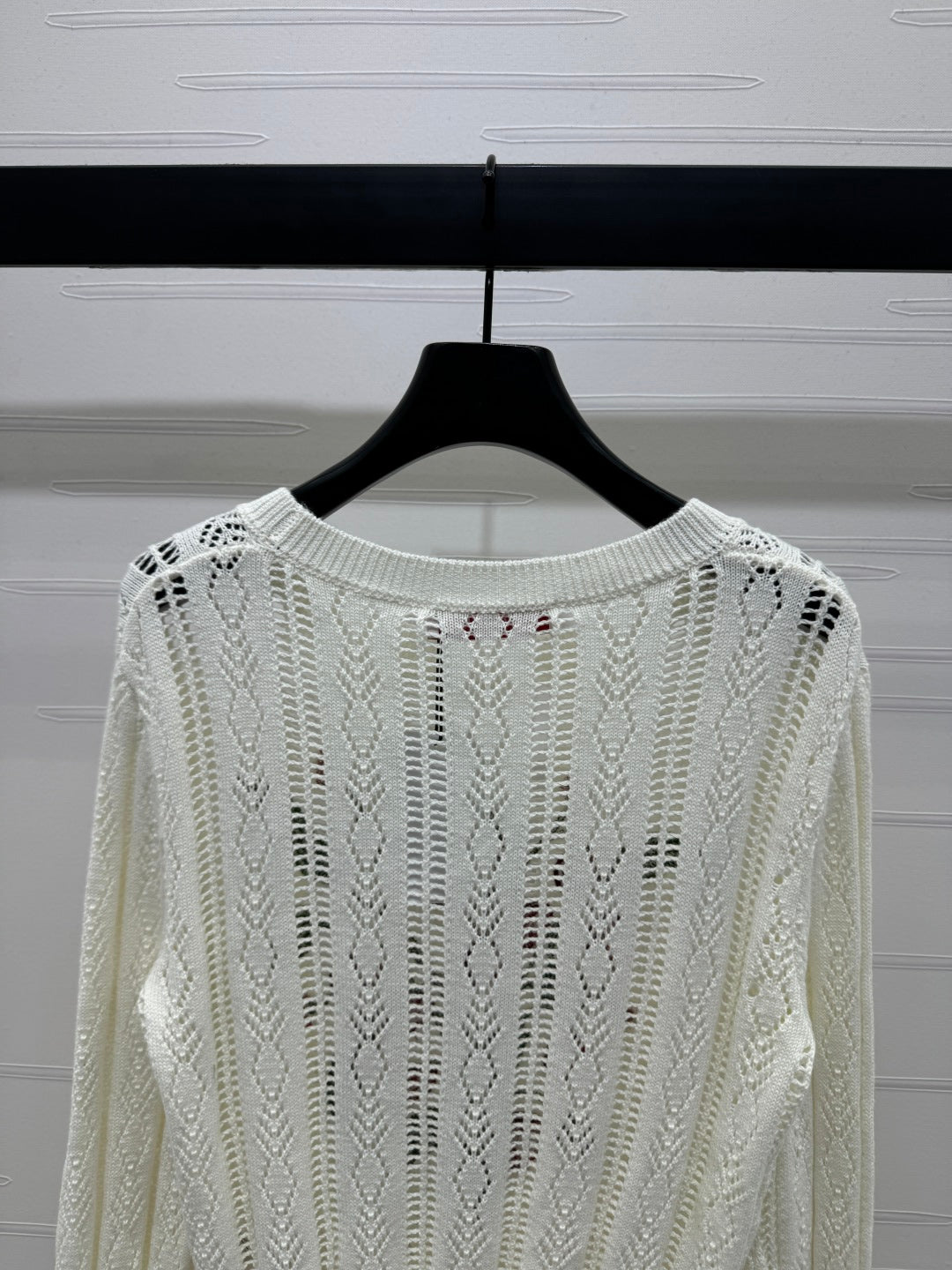 VALENTINO CREW NECK LONG-SLEEVE EMBROIDERED KNIT TOP 274957