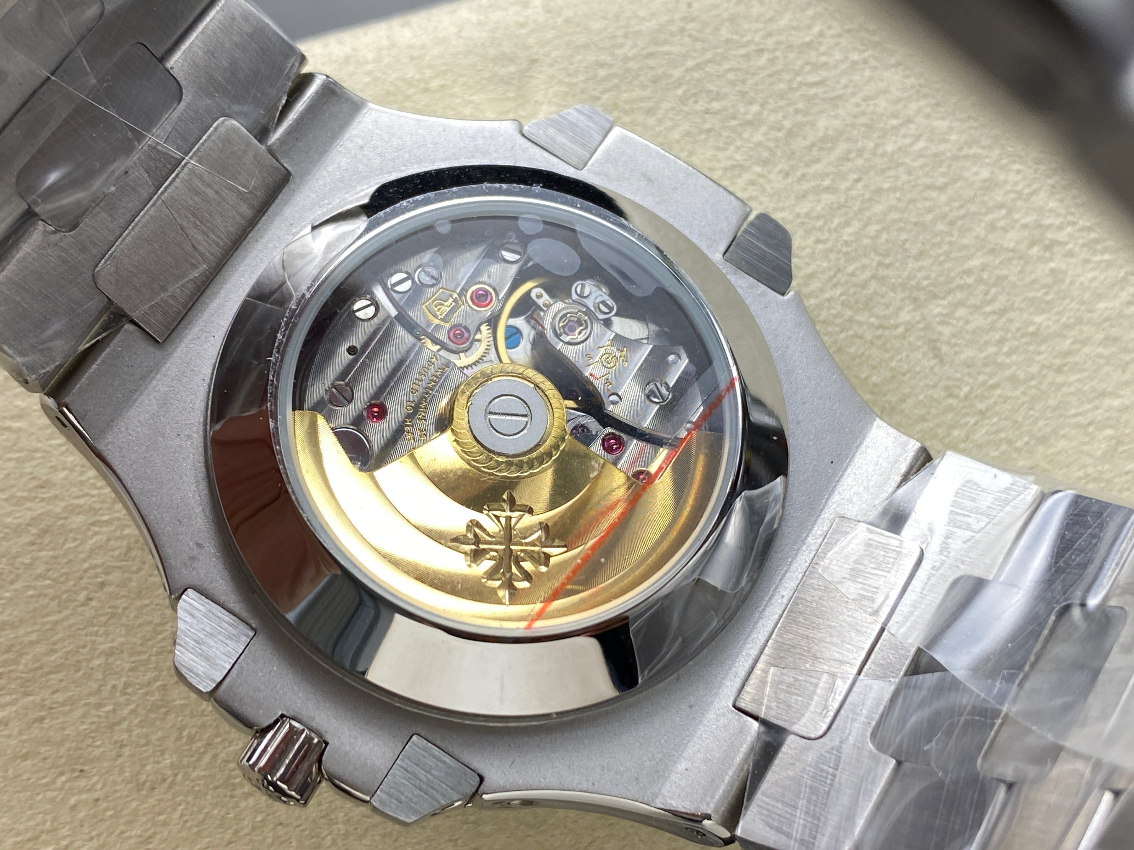 NAUTILUS STEEL ATTACHED DIAMOND BEZEL DARK BLUE DIAL