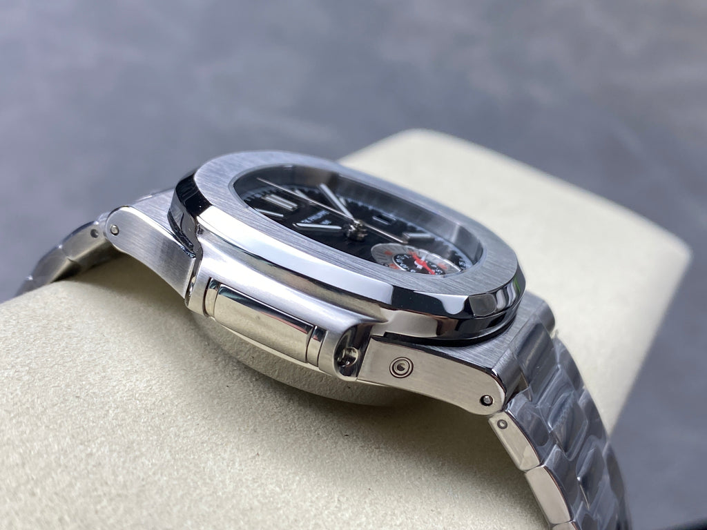 NAUTILUS ALL STEEL BLACK DIAL