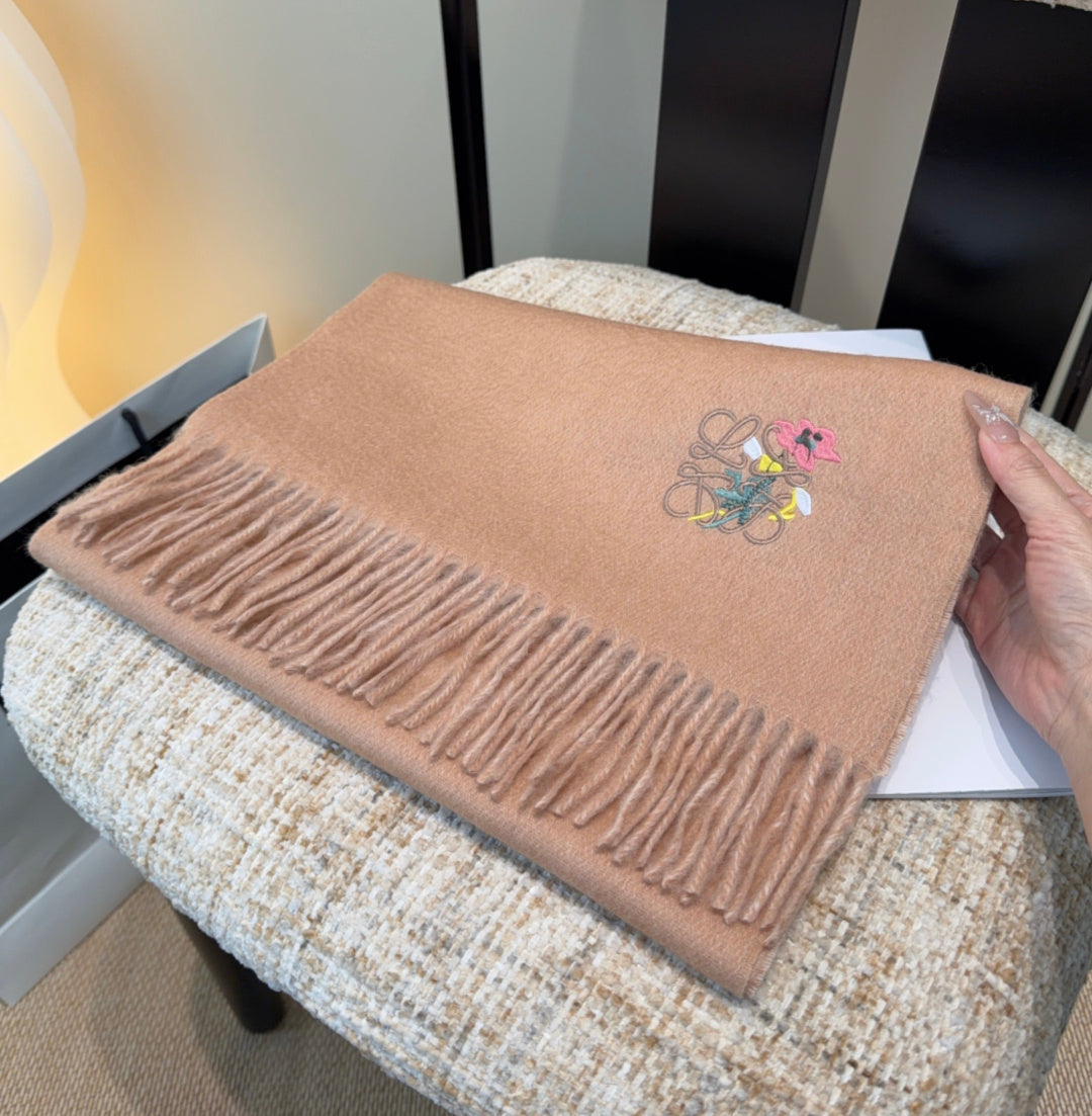 LOEWE 26S SCARF 180 IN CASHMERE WOOL 130388