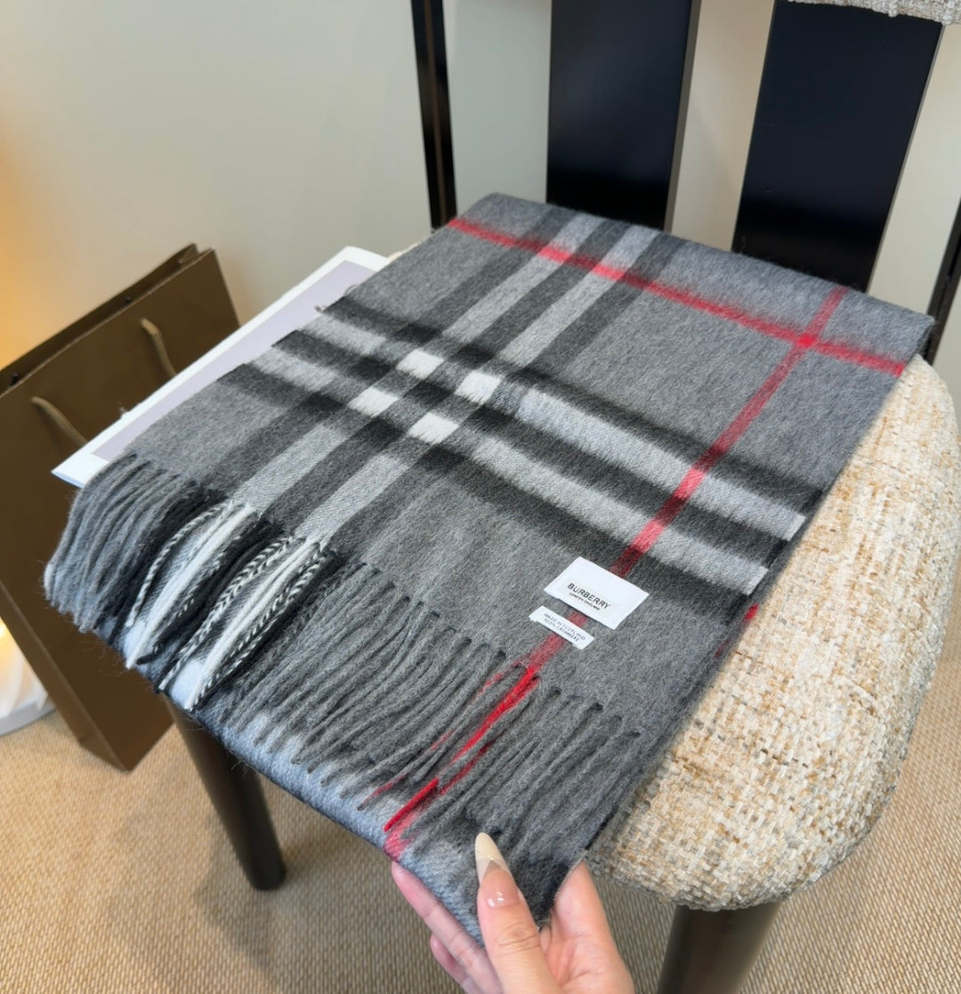 BURBERRY 26S SCARF 180CM IN CASHMERE 184996