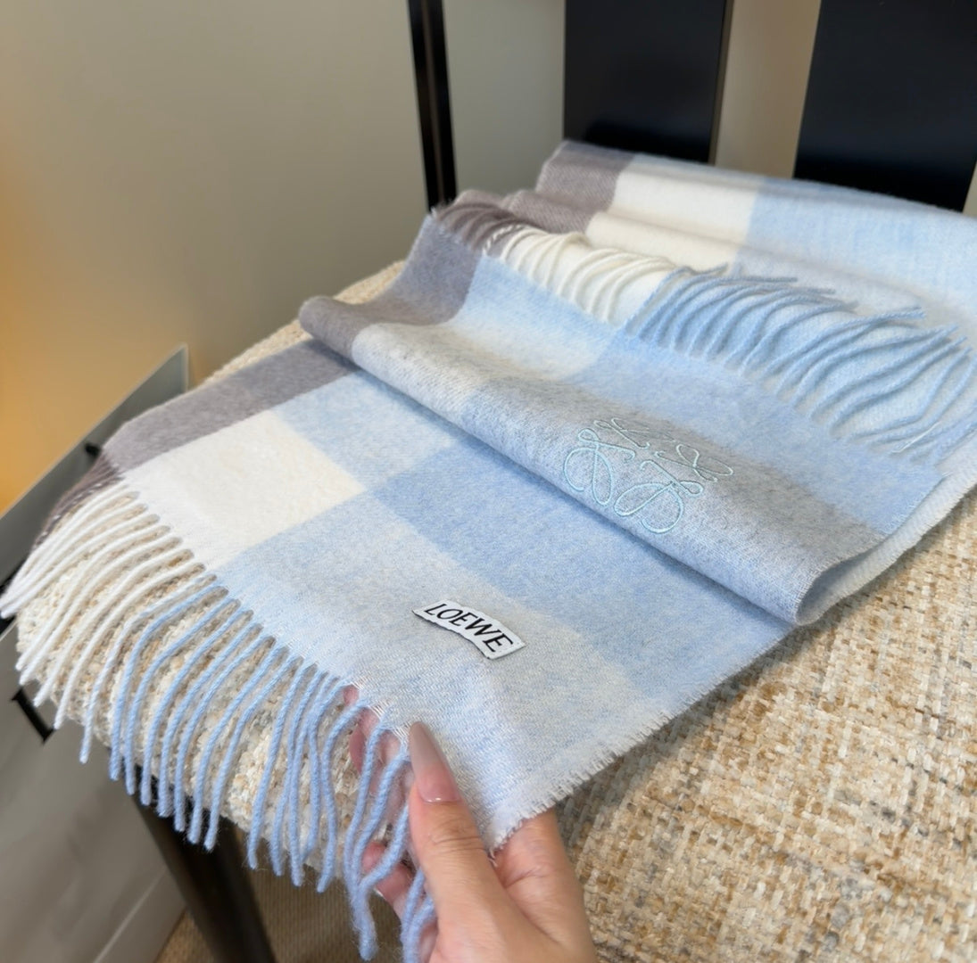 LOEWE 26S SCARF 180 IN CASHMERE WOOL 196361