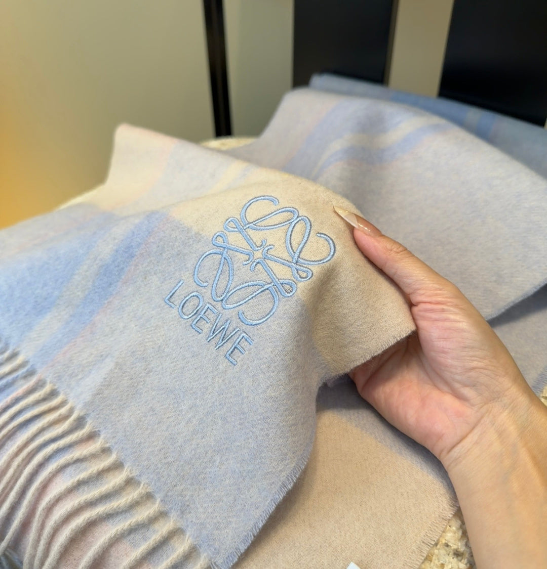 LOEWE 26S SCARF 180 IN CASHMERE WOOL 202468