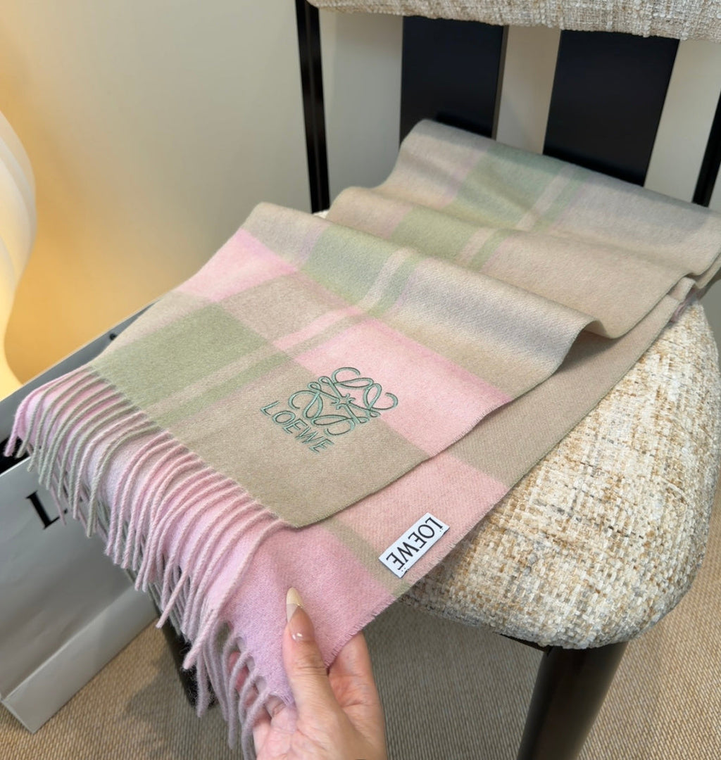 LOEWE 26S SCARF 180 IN CASHMERE WOOL 202469