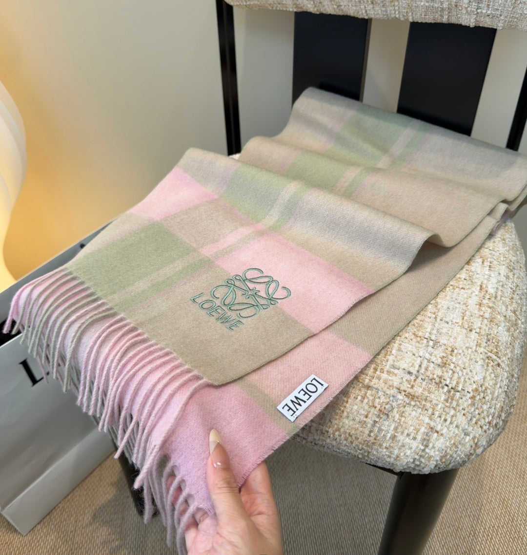 LOEWE 26S SCARF 180 IN CASHMERE WOOL 202469