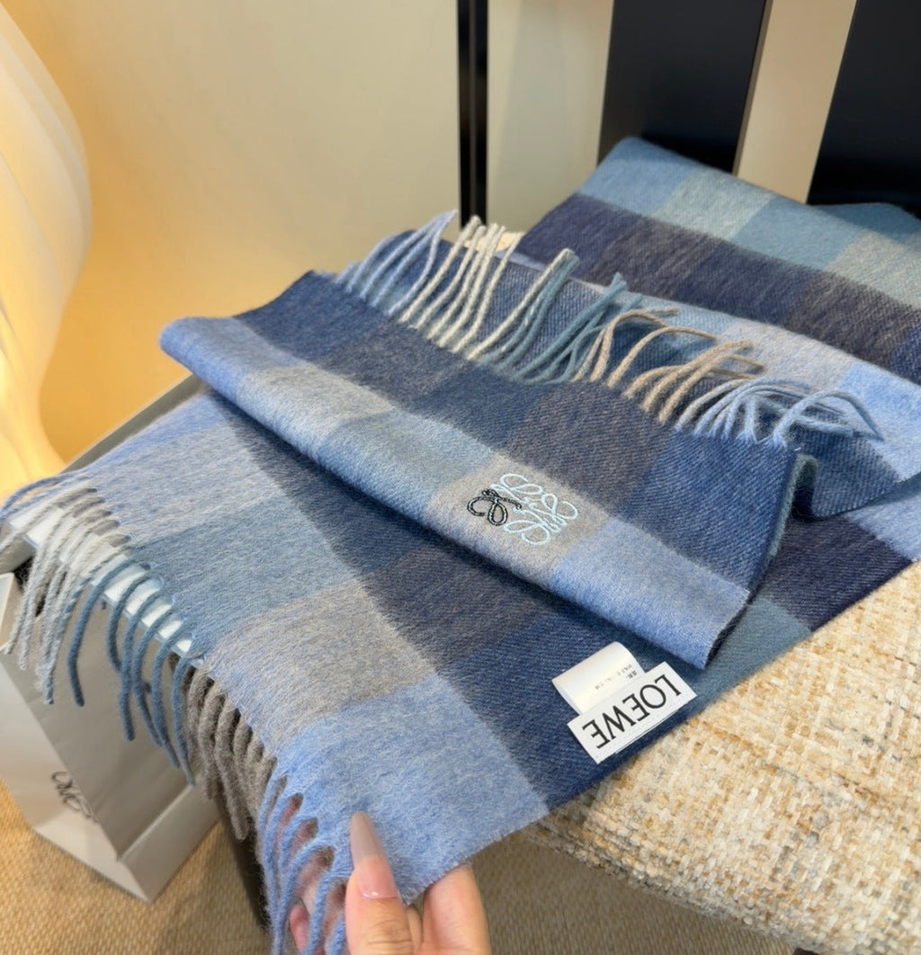 LOEWE 26S SCARF 180 IN CASHMERE WOOL 202472