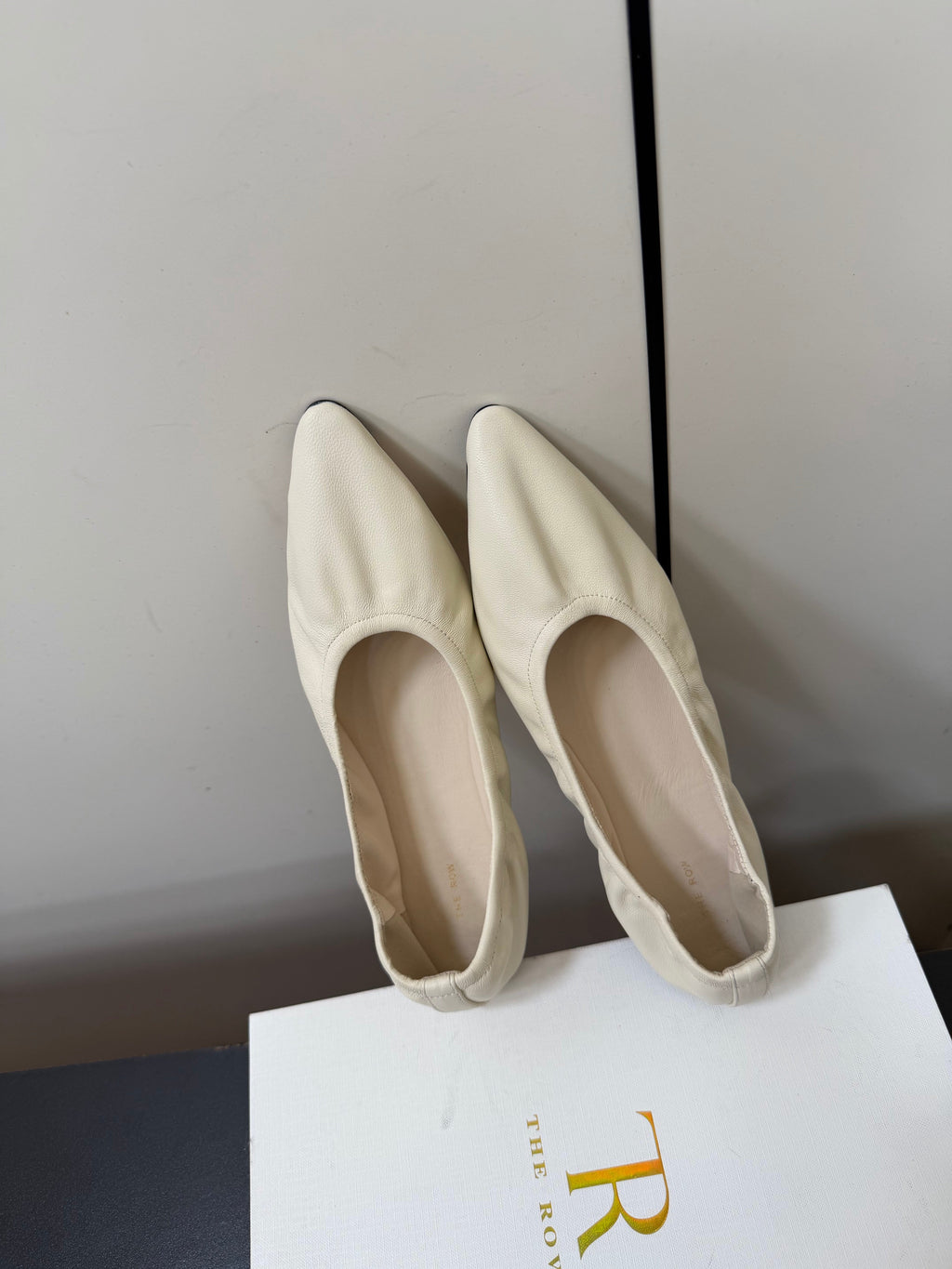 THE ROW 26S POINTED TOE BALLET FLATS IN IVORY WHITE LAMBSKIN