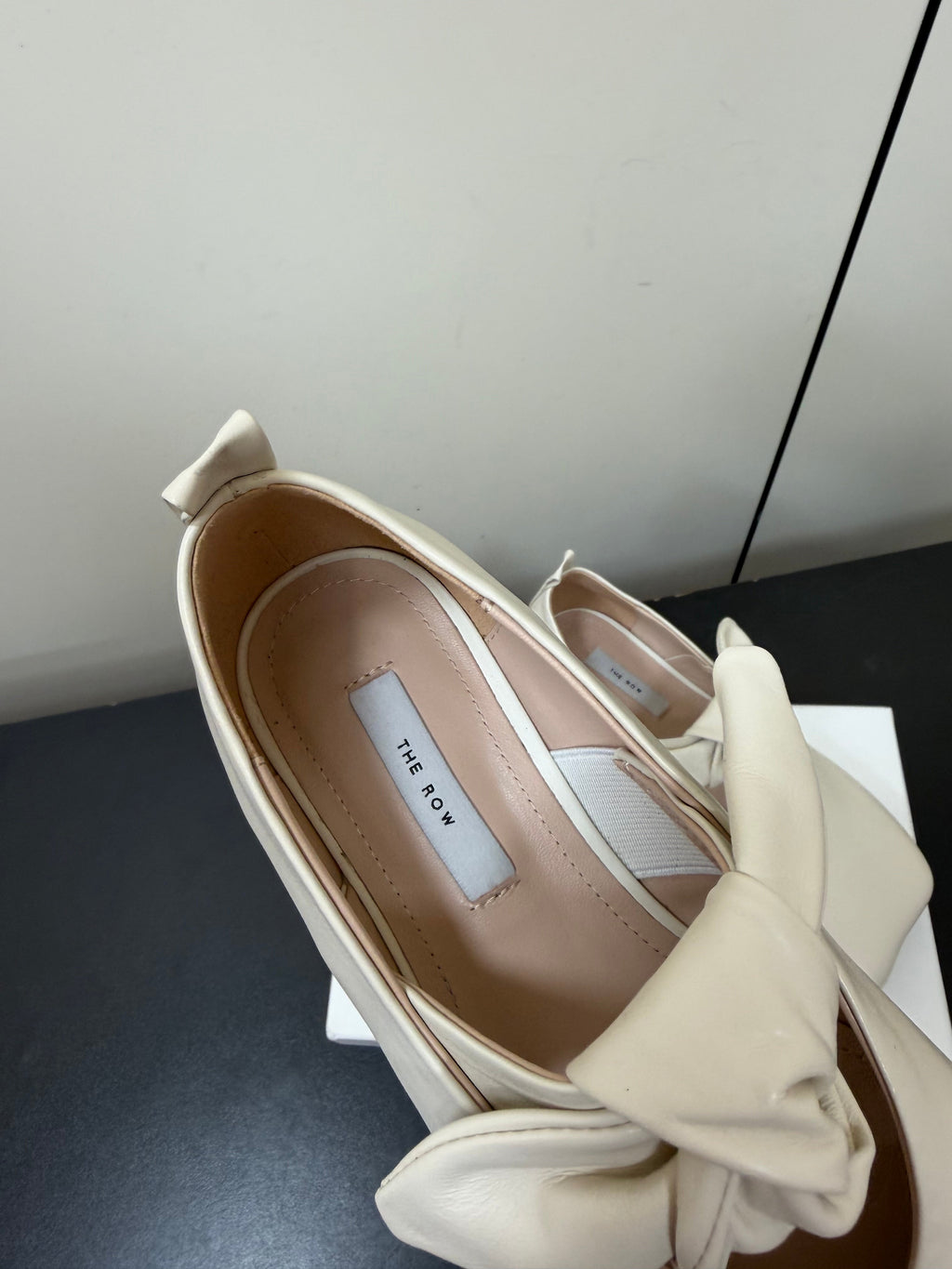 THE ROW 26S BALLET FLATS IN IVORY WHITE KNOT DETAIL CALFSKIN WITH SQUARE TOE