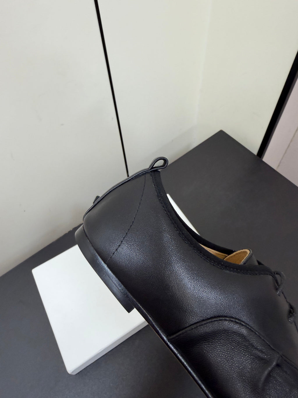 THE ROW 26S LACE UP DERBY FLATS IN BLACK CALFSKIN  WITH SQUARE TOE