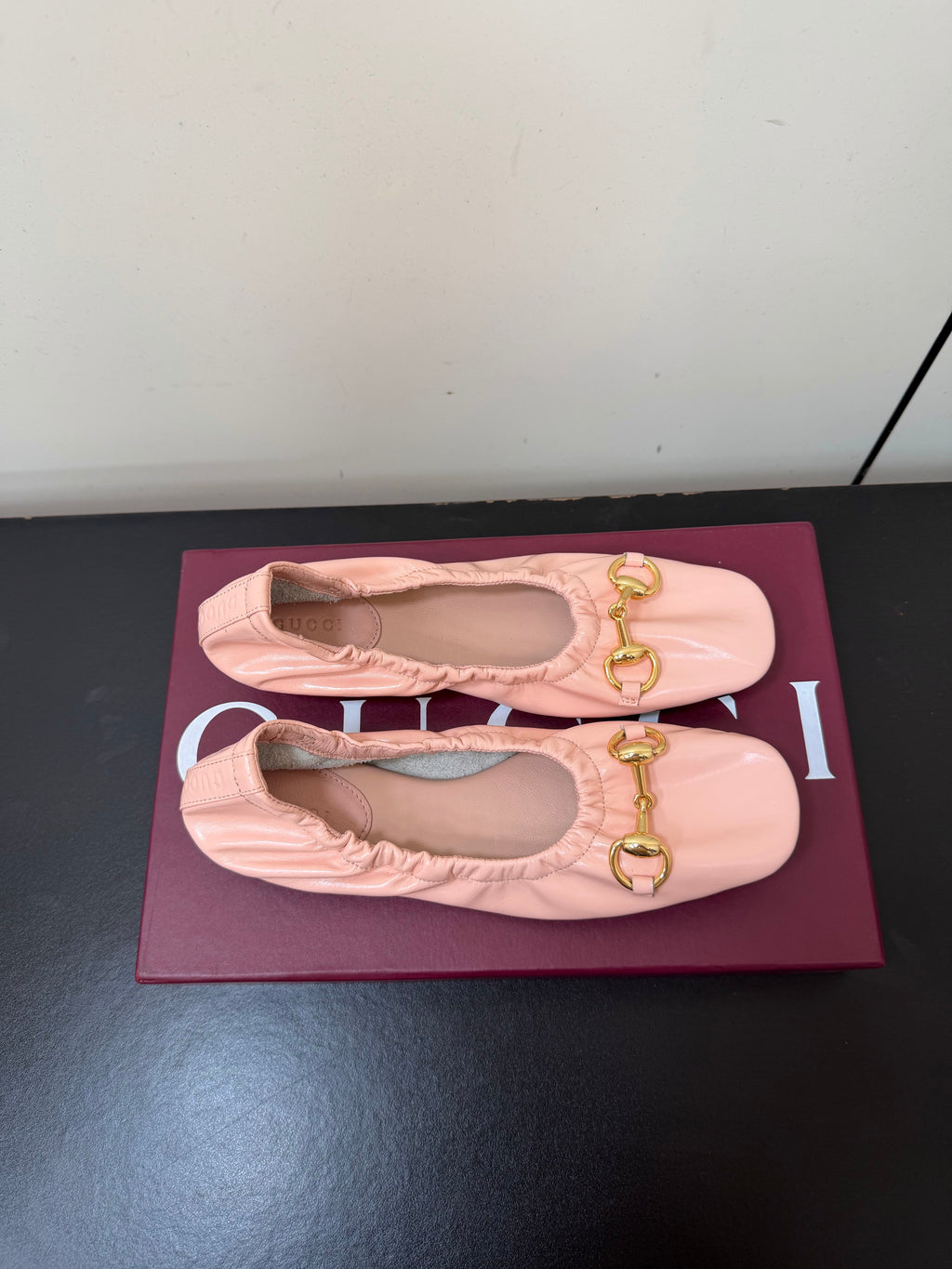 GUCCI 26S BALLET FLATS IN LIGHT PINK SHINY CALFSKIN GOLD HARDWARE