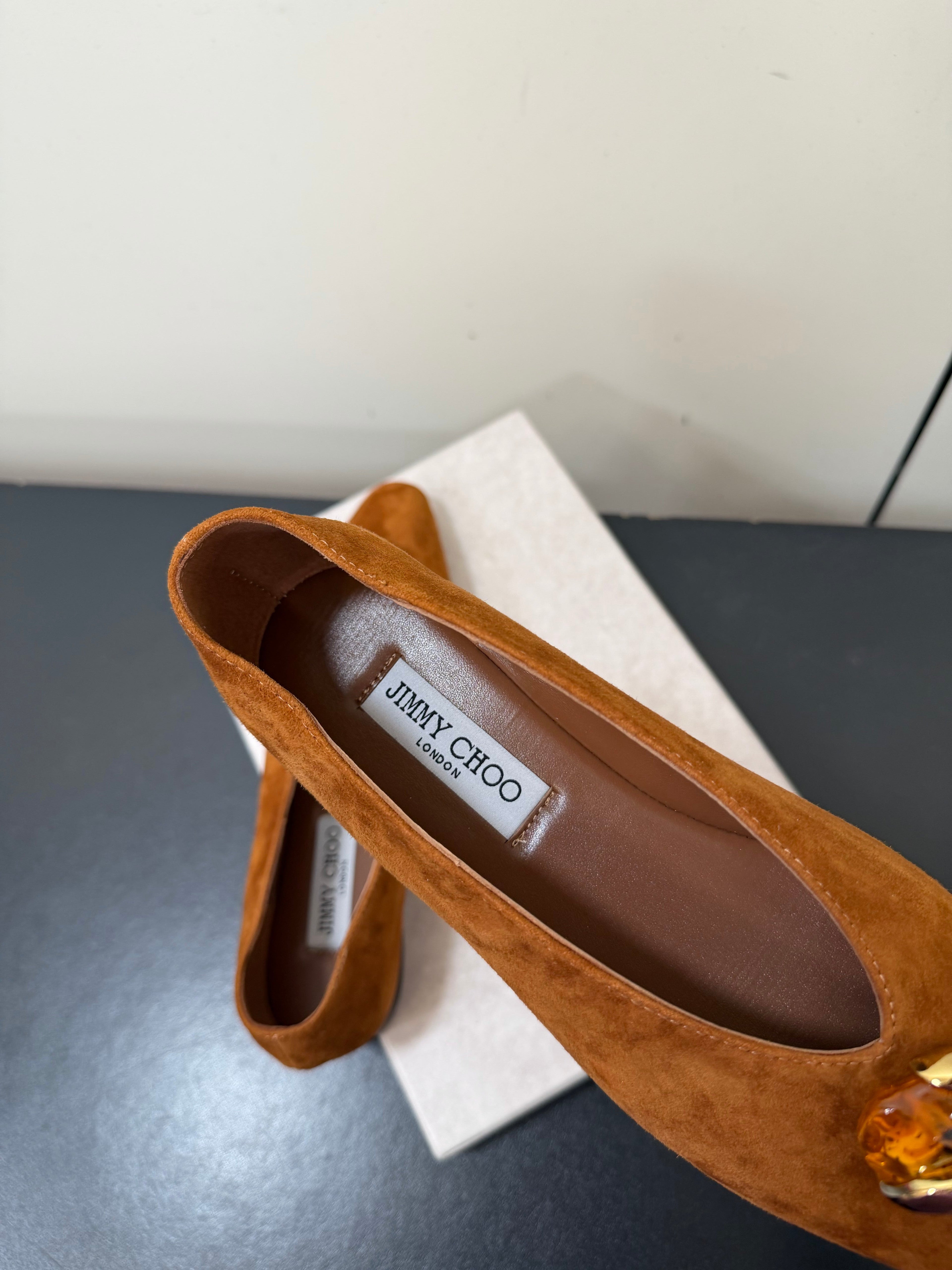 JIMMY CHOO 26S BALLET FLATS IN BROWN SUEDE
