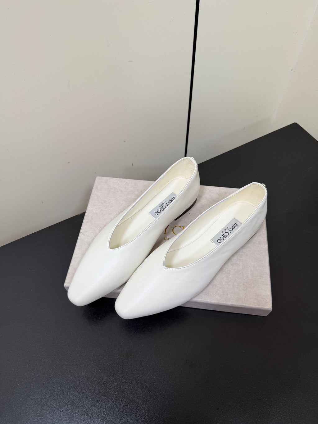 JIMMY CHOO 26S BALLET FLATS IN WHITE LAMBSKIN