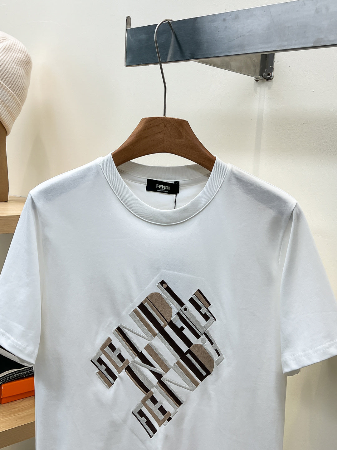 FENDI 26S SHORT SLEEVE T-SHIRT 049