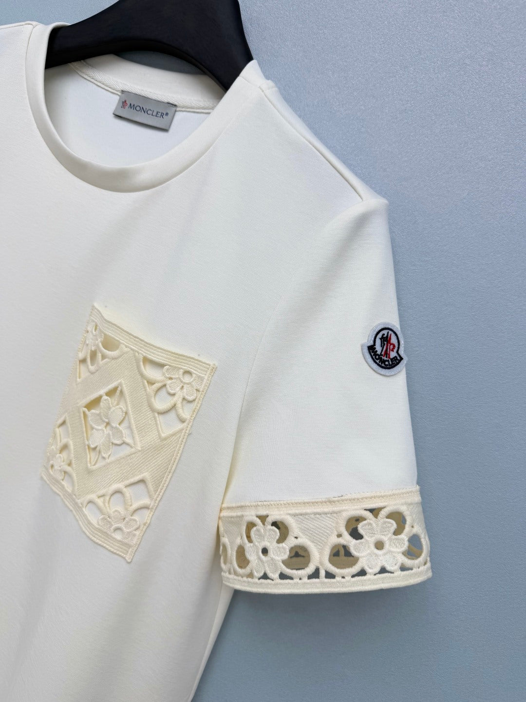 MONCLER 26S LACE-TRIM T-SHIRT DRESS 704