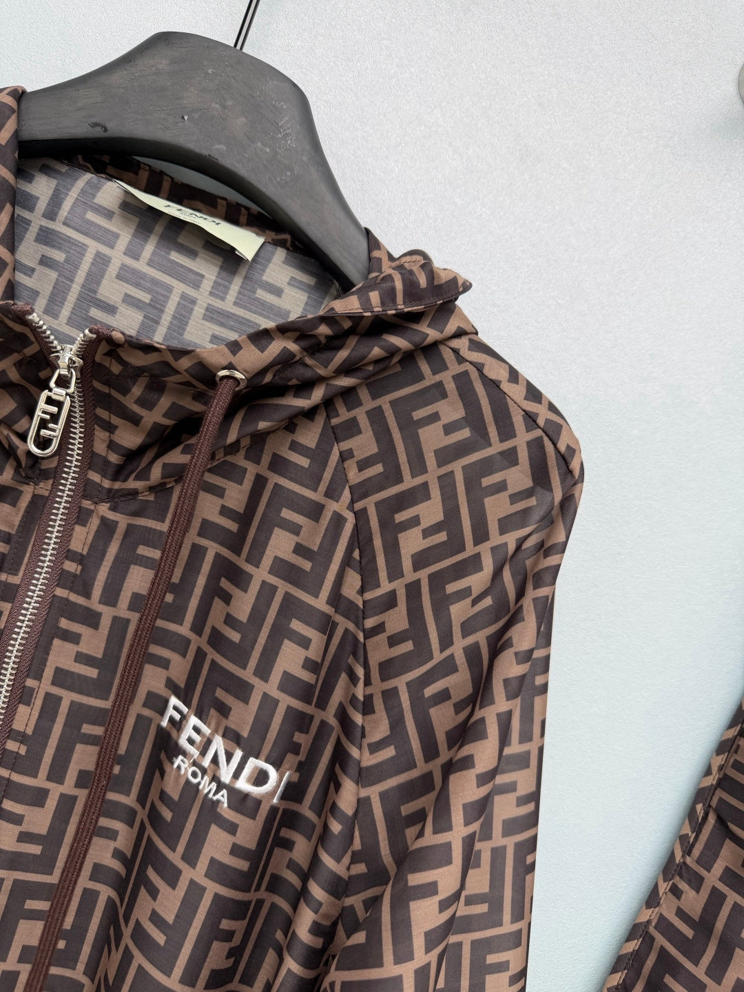 FENDI 26S HOODED JACKET & SHORTS SET 007
