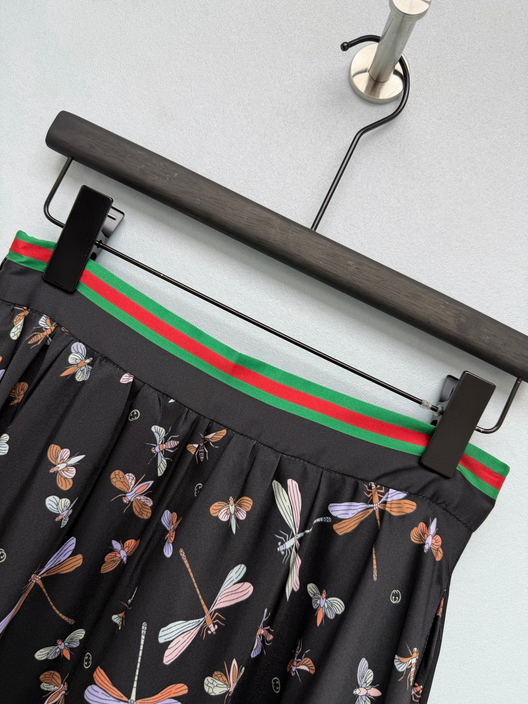 GUCCI 26S SATIN MIDI SKIRT 365