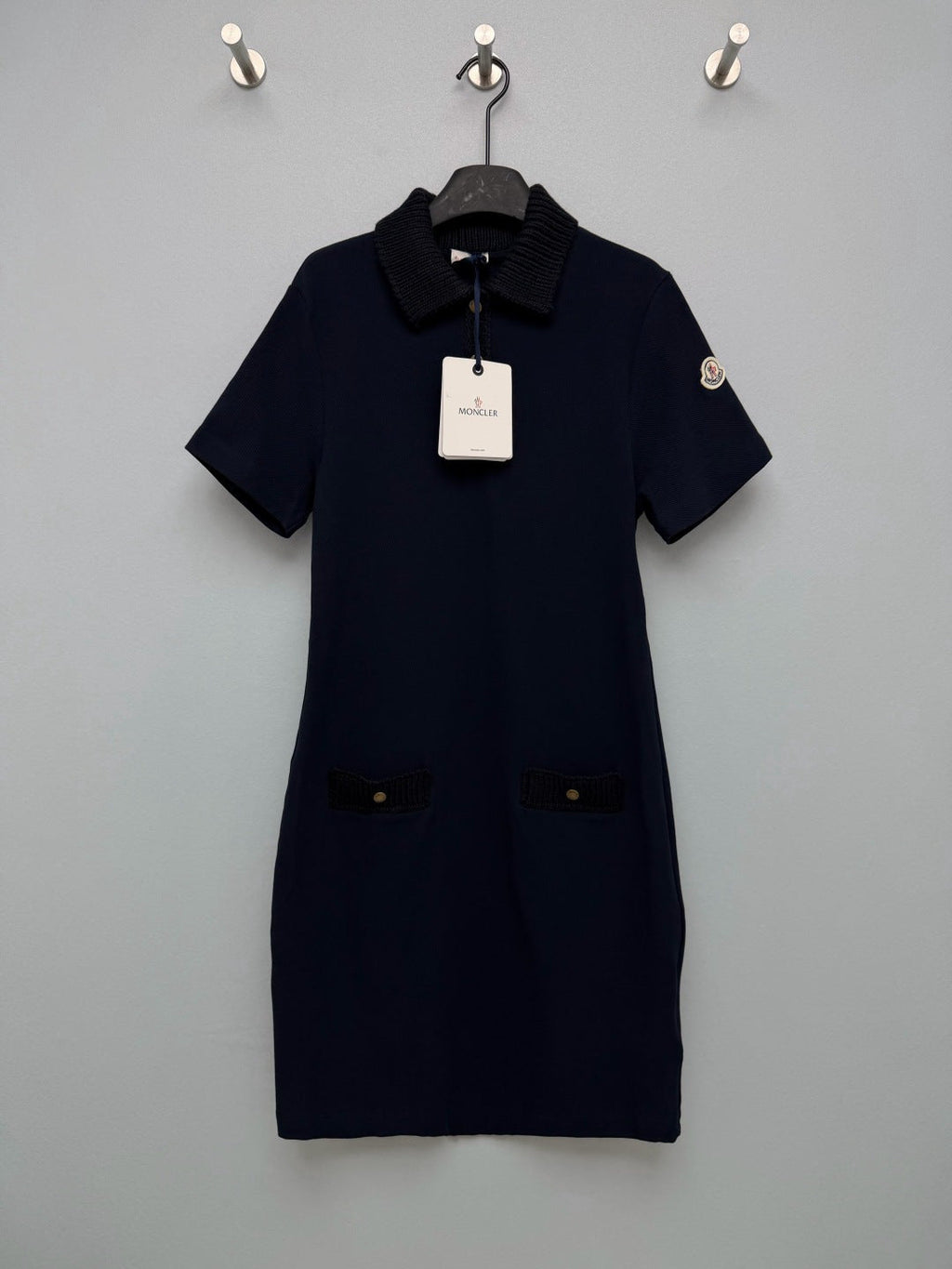 MONCLER 26S SHORT-SLEEVE POLO DRESS 674