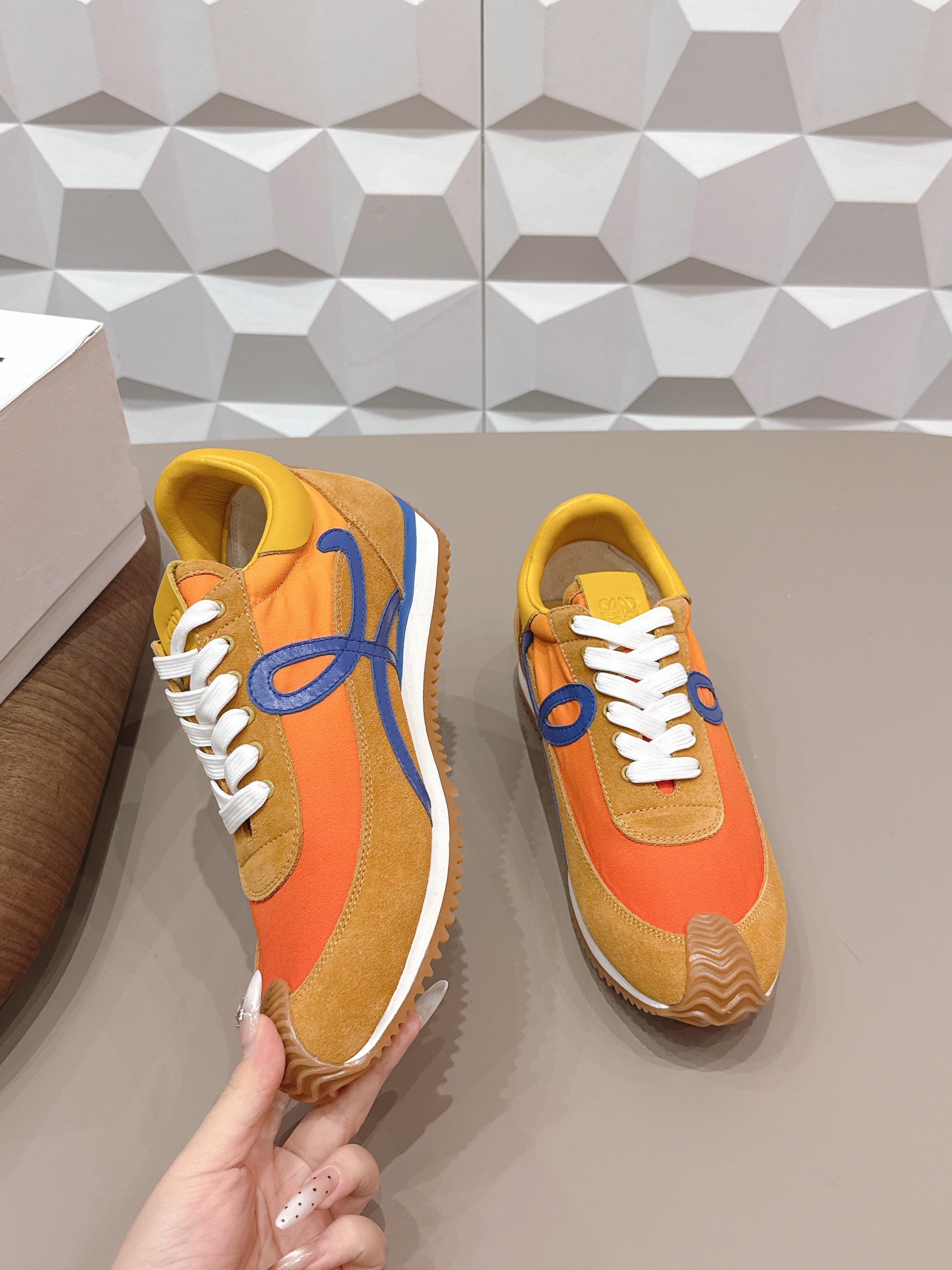 LOEWE 26S FLOW RUNNER SNEAKER IN CARAMEL BROWN SUEDE AND GOLDEN YELLOW CALFSKIN