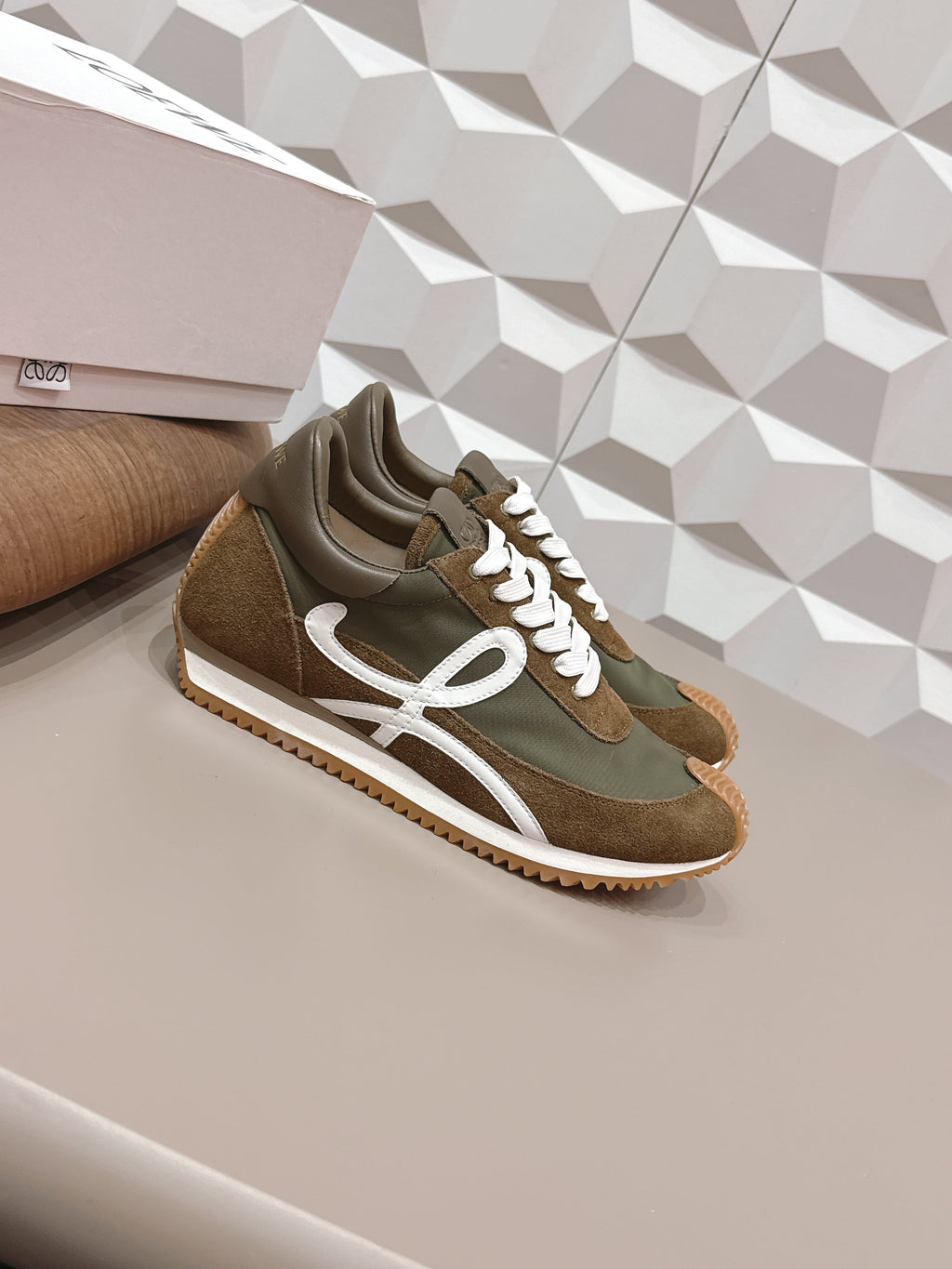 LOEWE 26S FLOW RUNNER SNEAKER IN DARK BROWN SUEDE AND CALFSKIN
